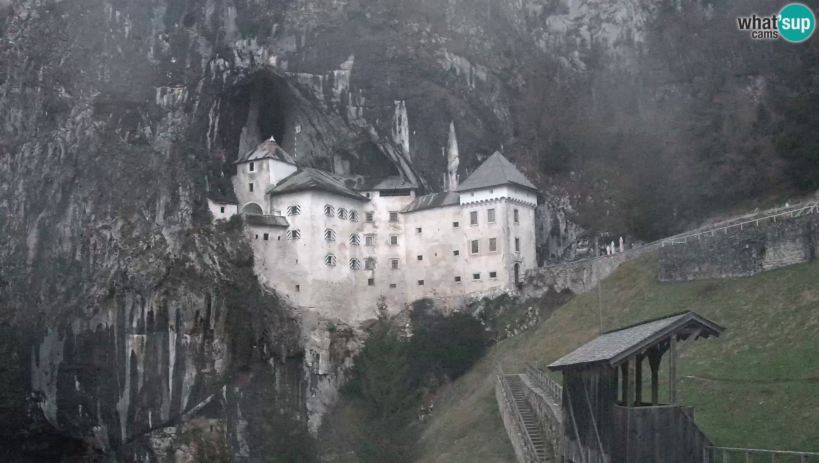 Web kamera Predjamski dvorac – Postojna – Slovenija