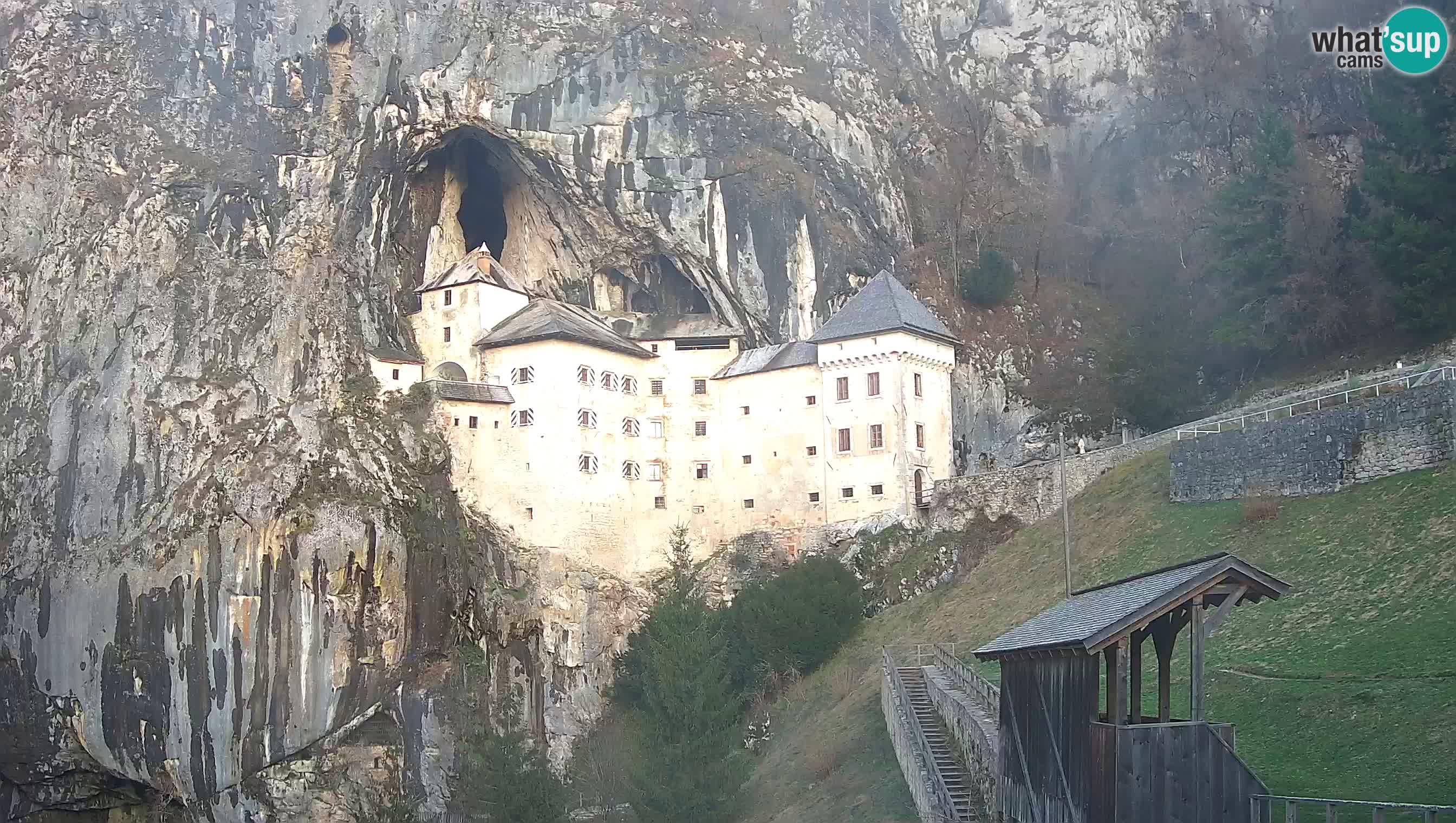 Camera en vivo Castillo de Predjama – Postojna – Eslovenia