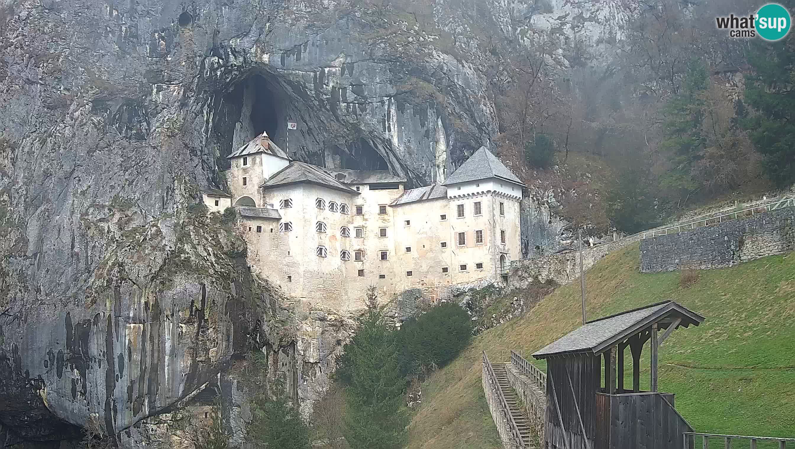 Live Webcam Predjamski grad – Predjama Castle – Postojna – Slovenia