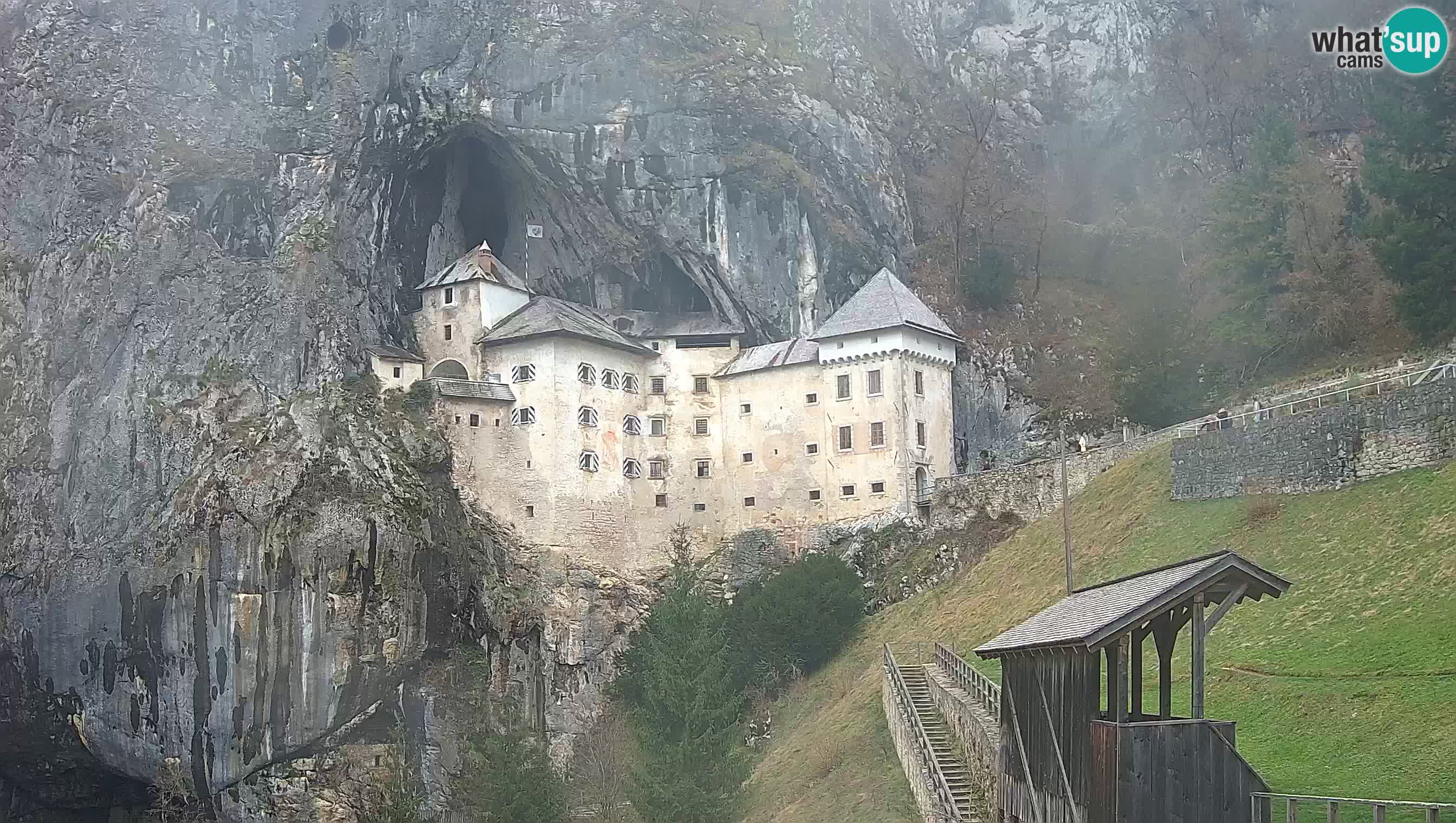 Live Webcam Predjamski grad – Predjama Castle – Postojna – Slovenia