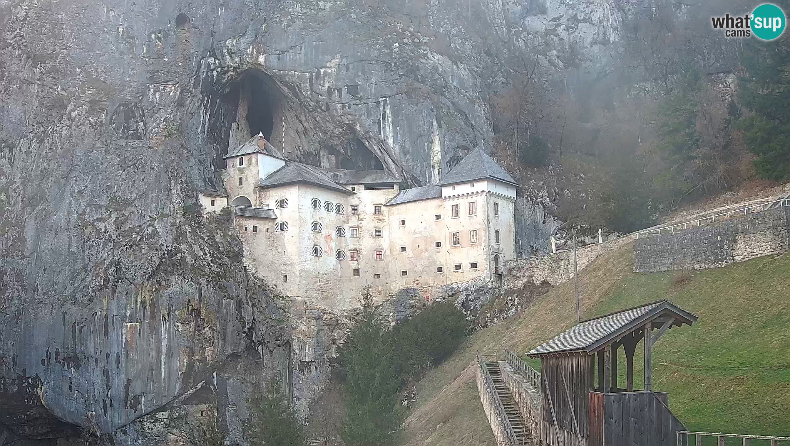 Live Webcam Predjamski grad – Predjama Castle – Postojna – Slovenia