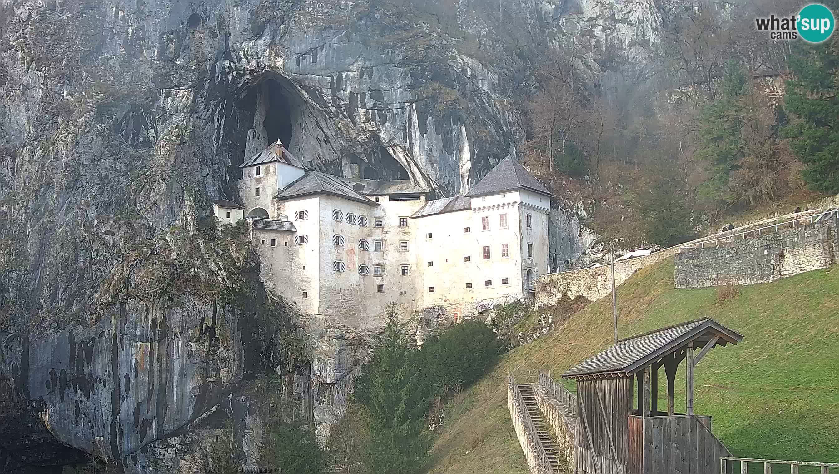 Live Webcam Predjamski grad – Predjama Castle – Postojna – Slovenia