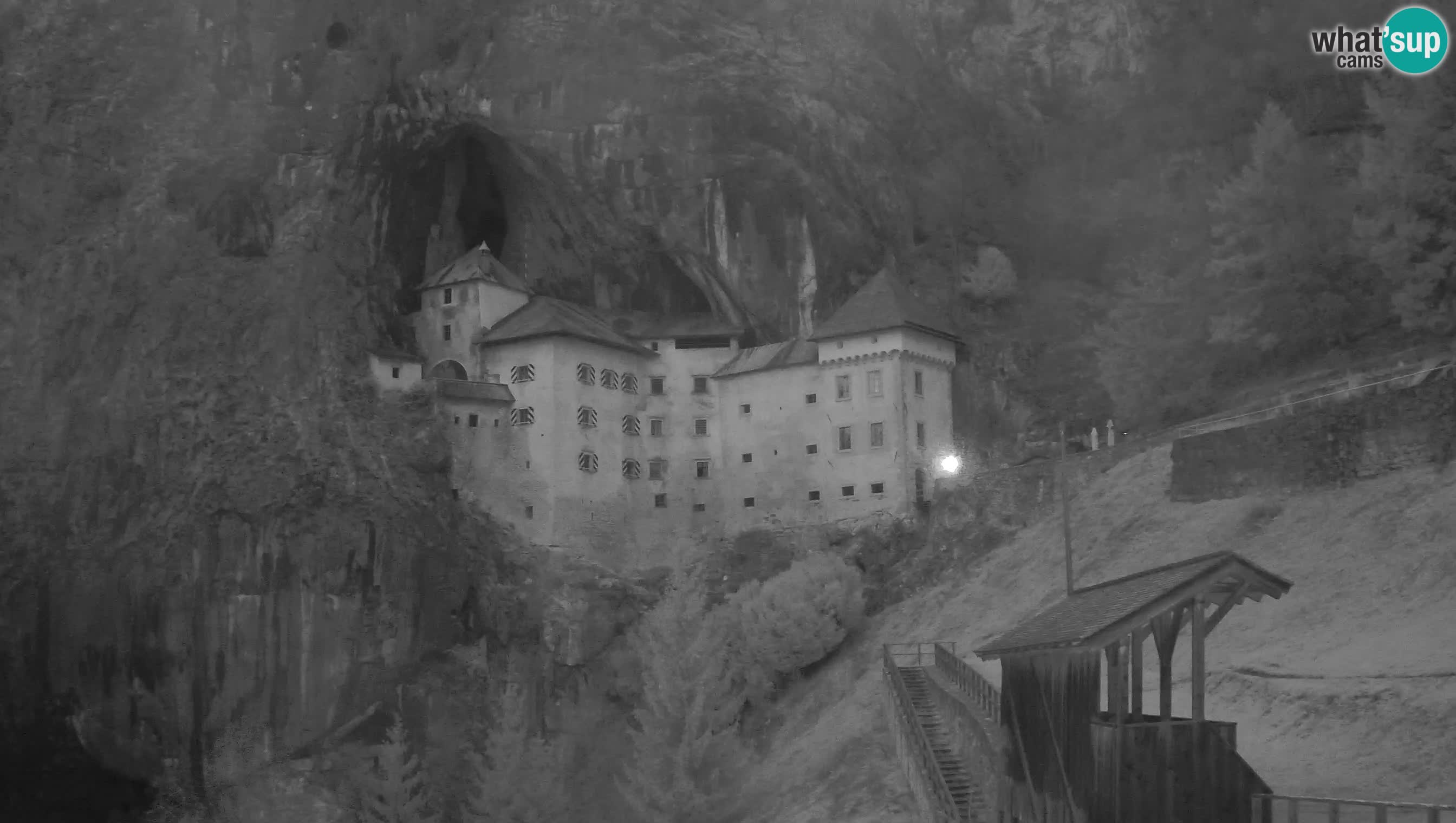 Live Webcam Höhlenburg Predjama – Postojna – Slowenien