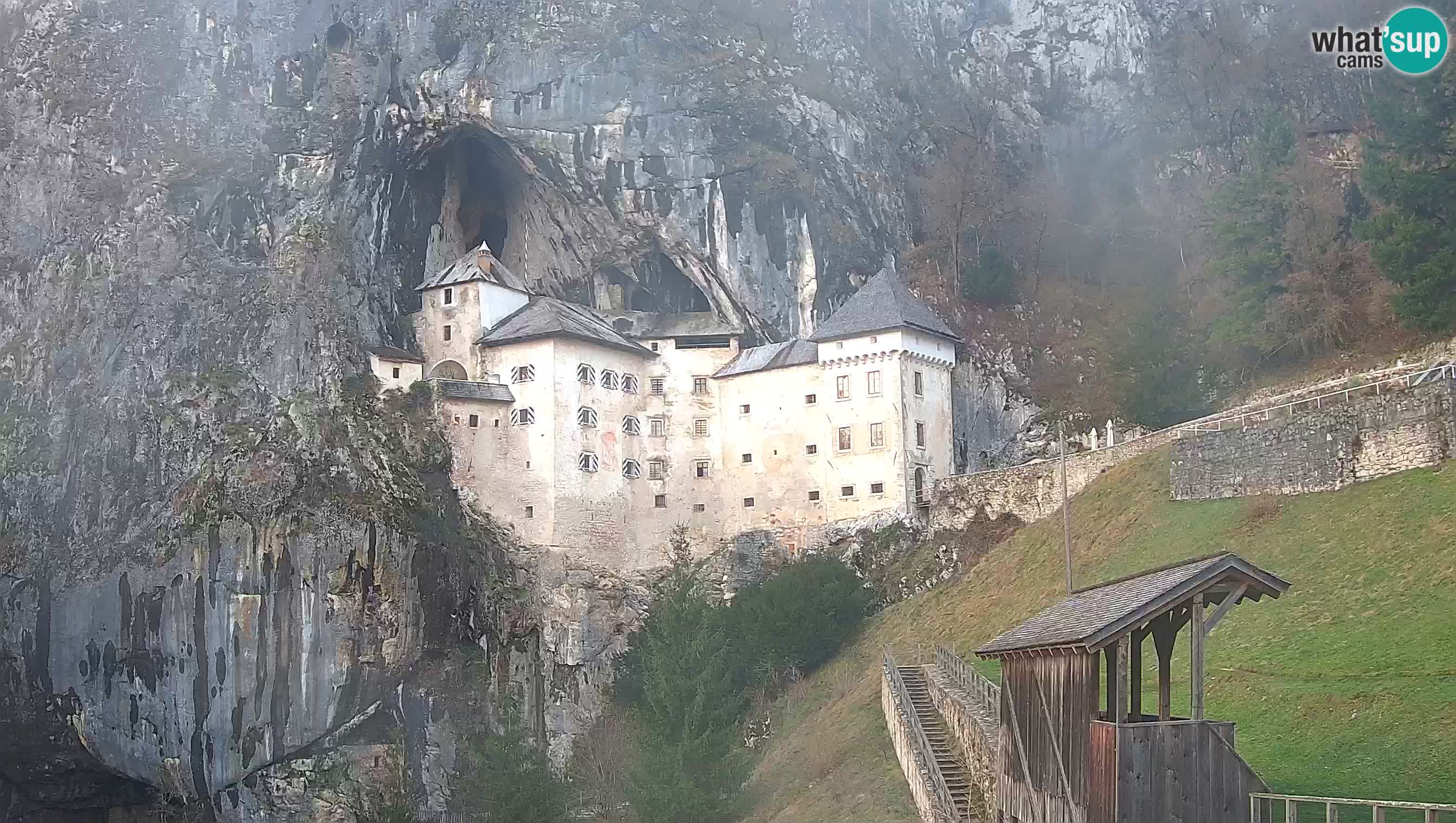 Live Webcam Predjamski grad – Predjama Castle – Postojna – Slovenia
