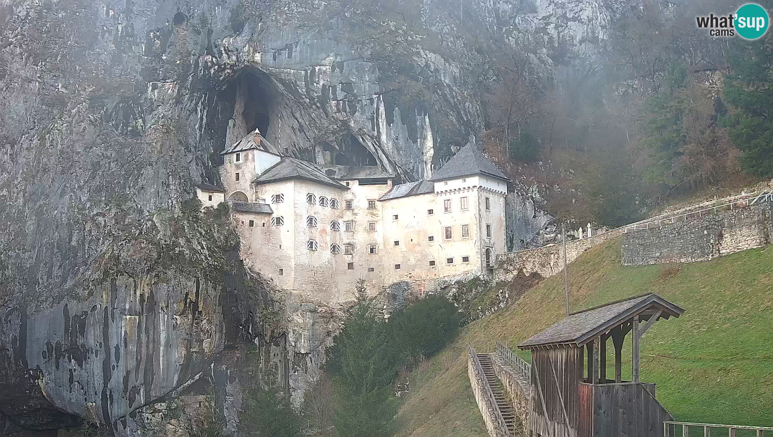 Live Webcam Castello di Predjama – Postumia – Slovenia