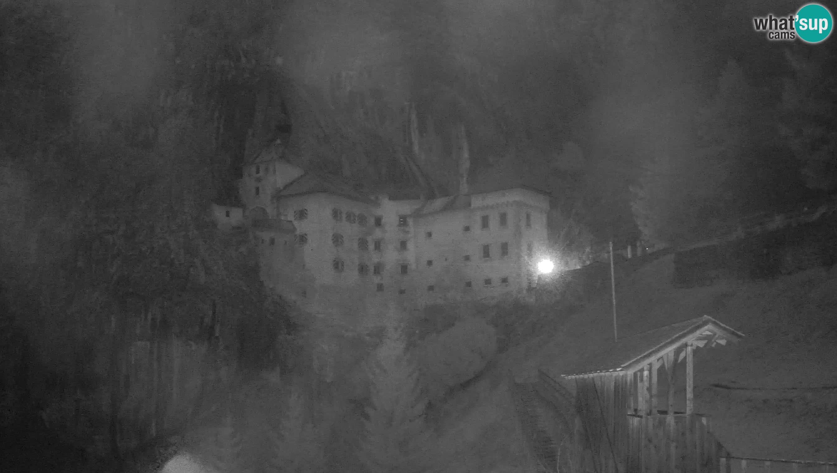 Live Webcam Grad Predjama – Château de Predjama – Postojna – Slovénie