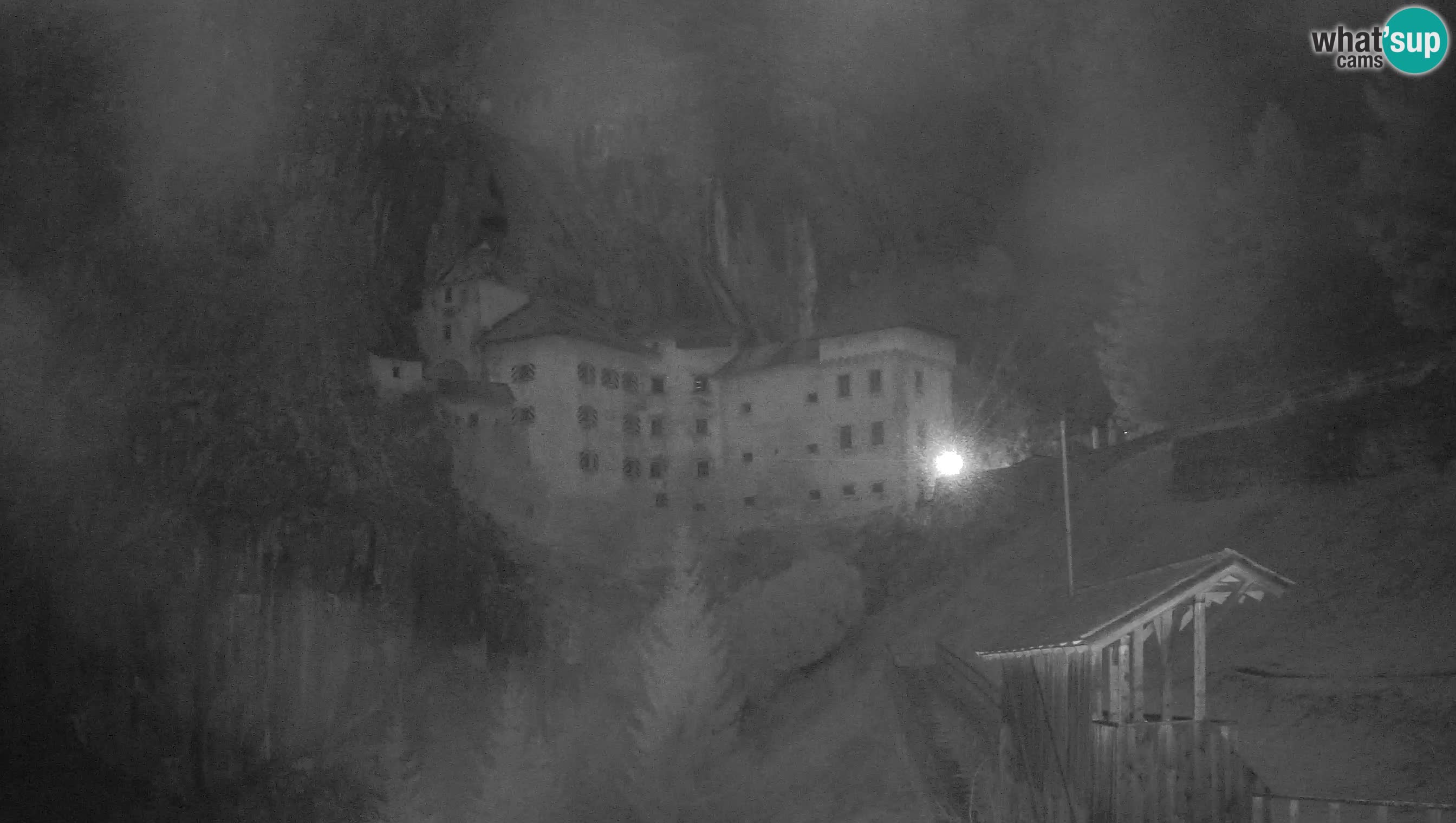 Live Webcam Grad Predjama – Château de Predjama – Postojna – Slovénie