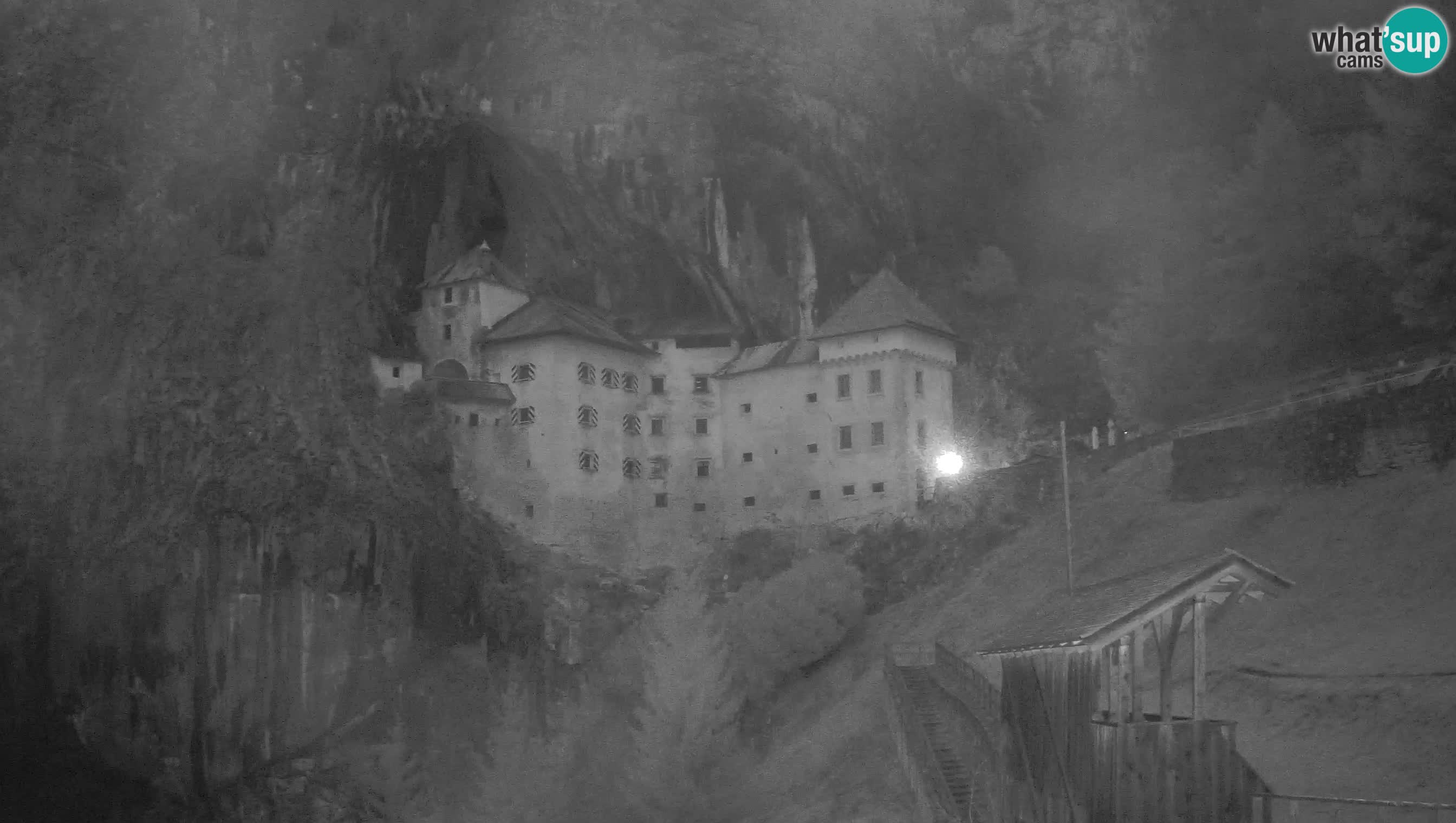 Web kamera Predjamski dvorac – Postojna – Slovenija