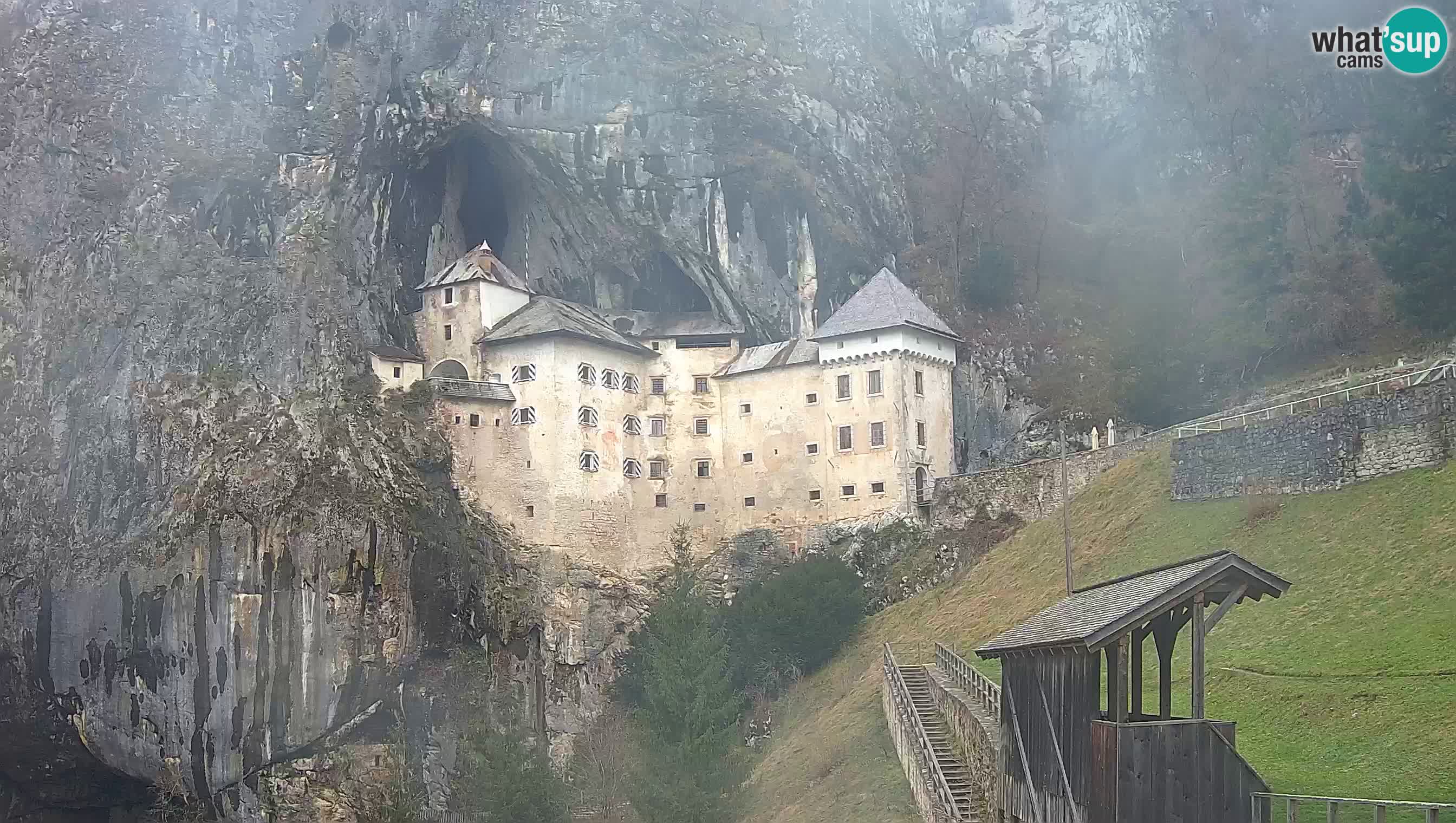 Live Webcam Predjamski grad – Predjama Castle – Postojna – Slovenia