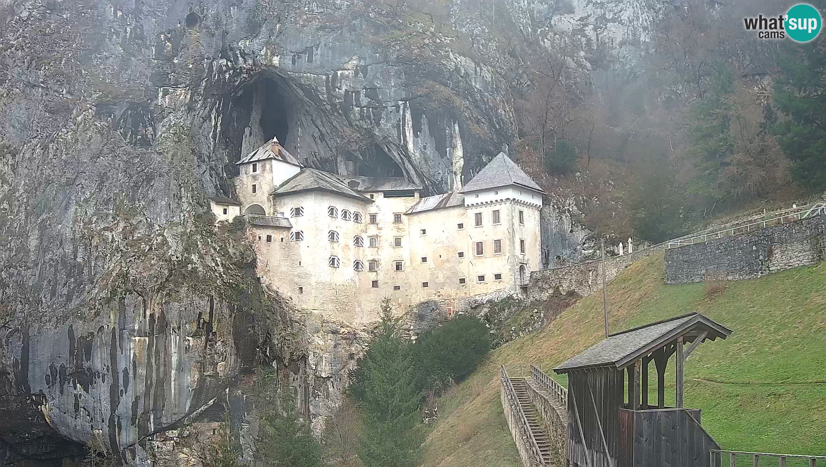 Live Webcam Castello di Predjama – Postumia – Slovenia