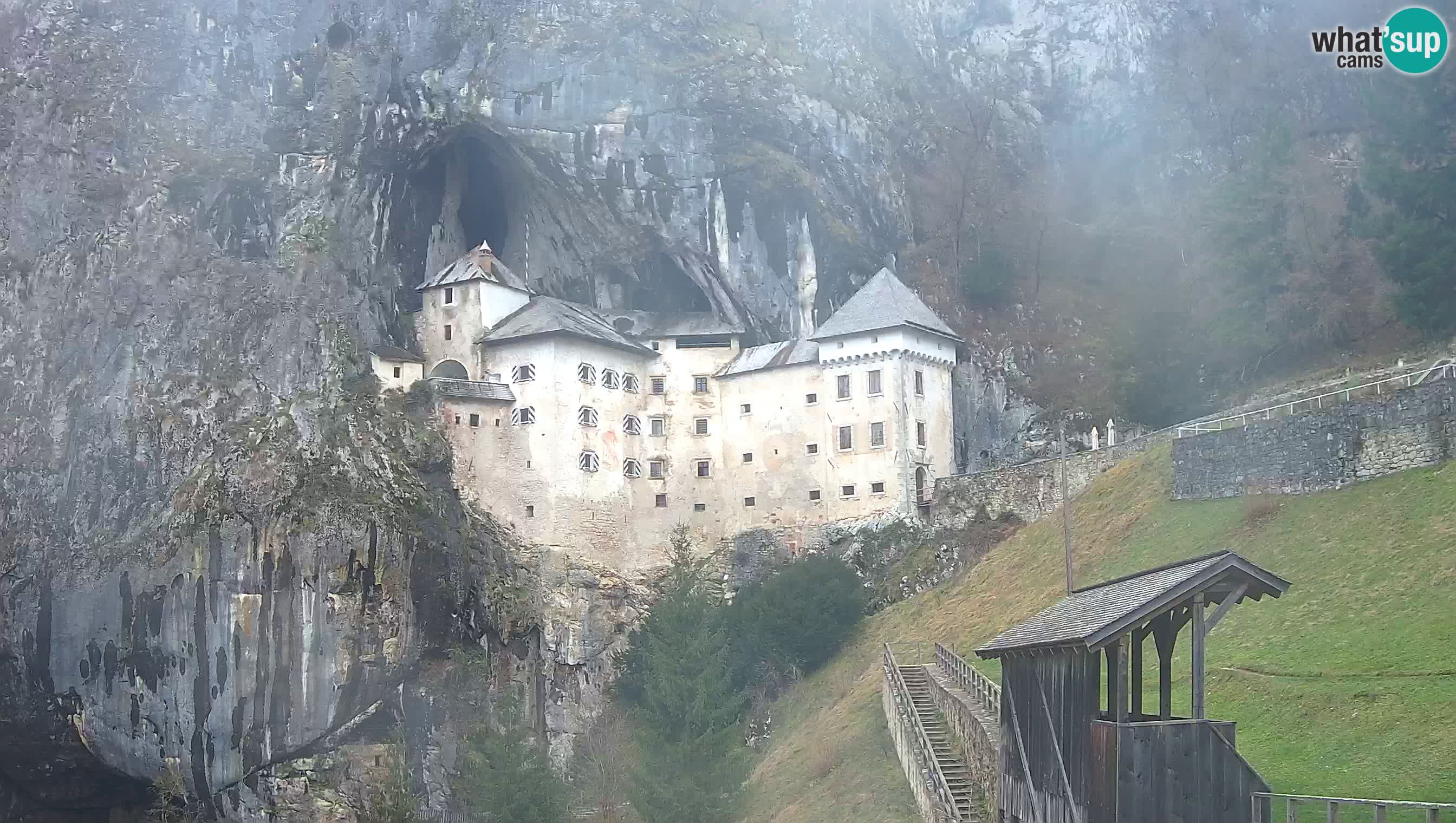 Live Webcam Castello di Predjama – Postumia – Slovenia