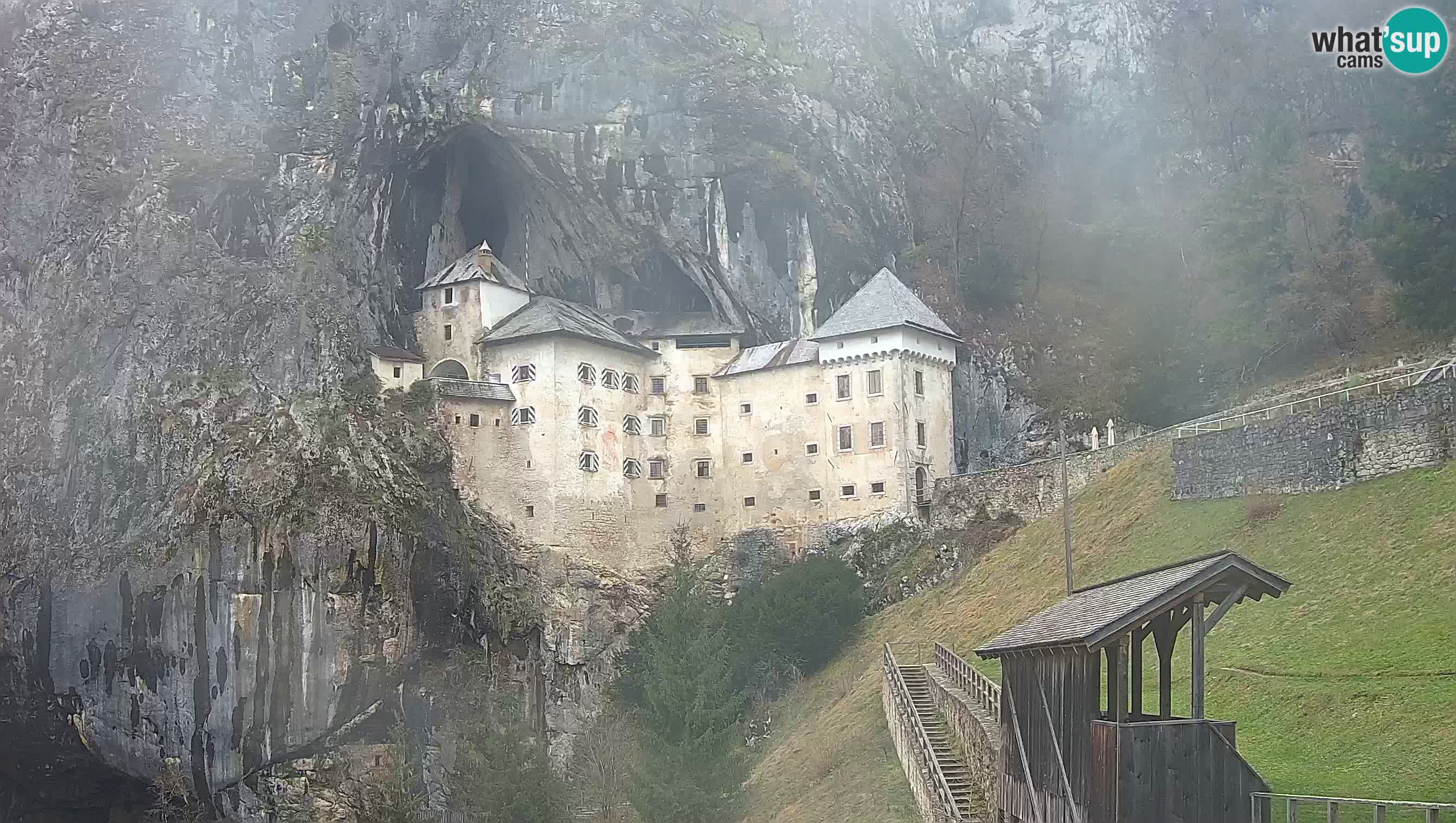 Live Webcam Castello di Predjama – Postumia – Slovenia
