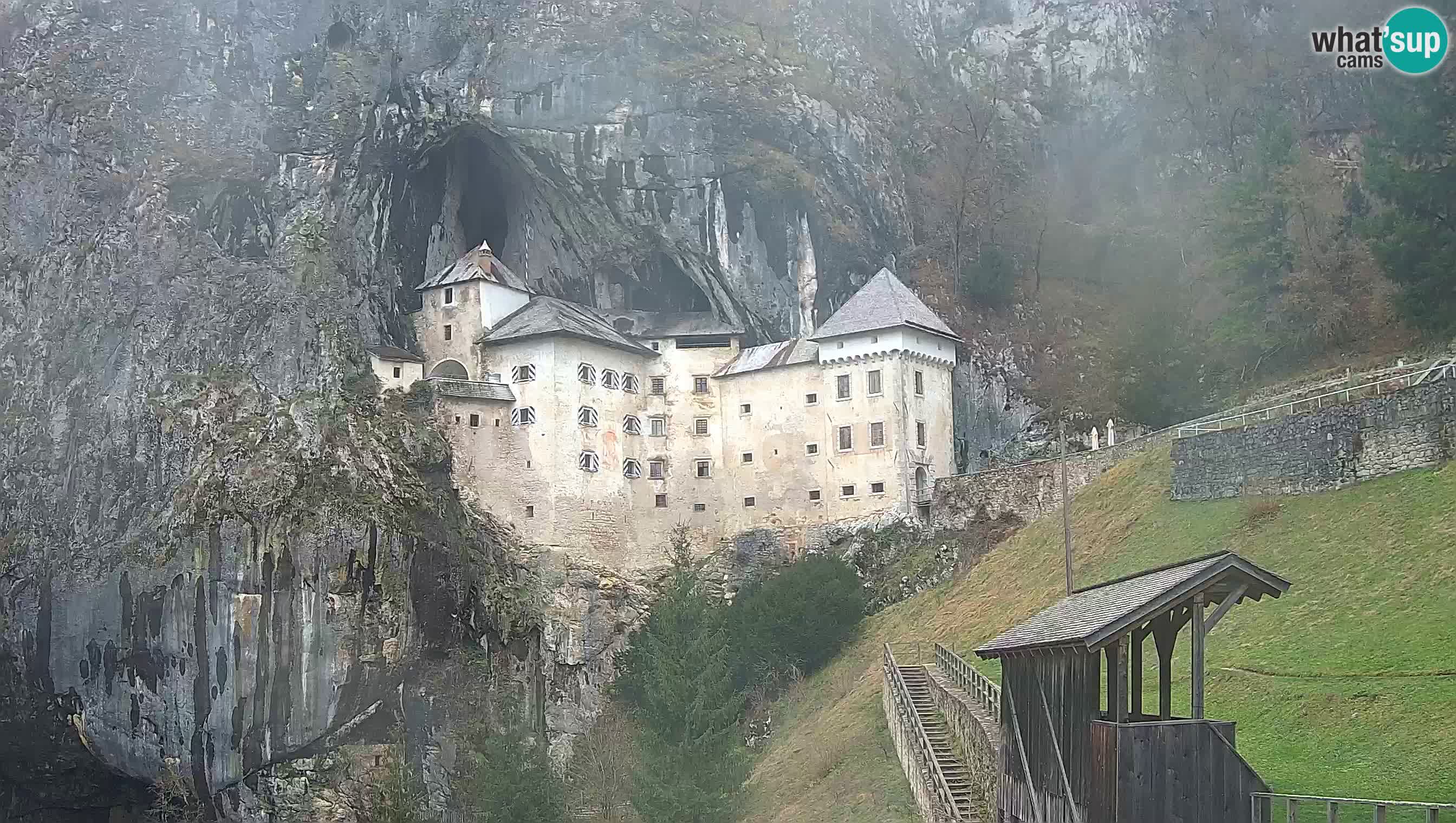 Live Webcam Castello di Predjama – Postumia – Slovenia