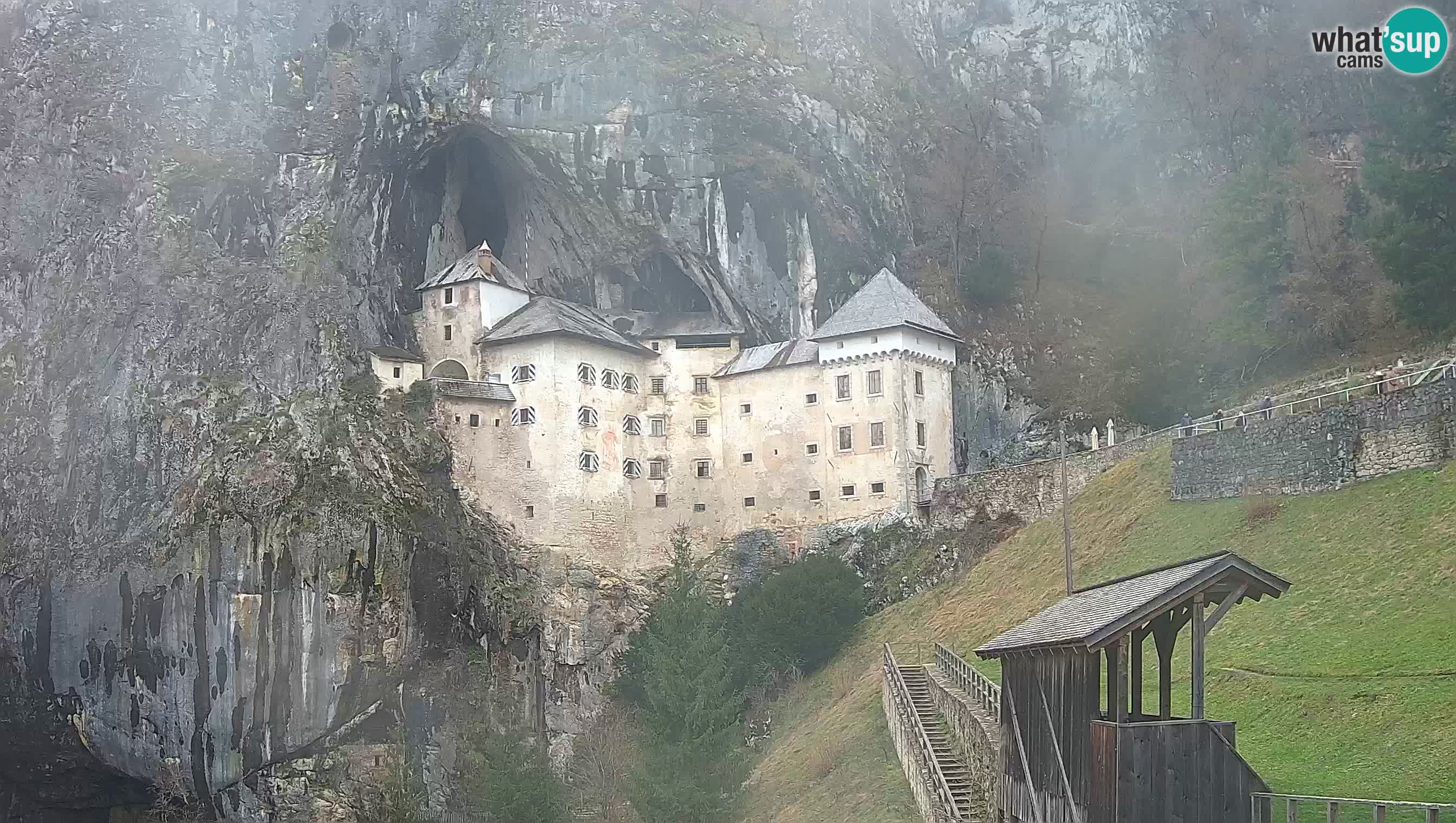 Live Webcam Castello di Predjama – Postumia – Slovenia