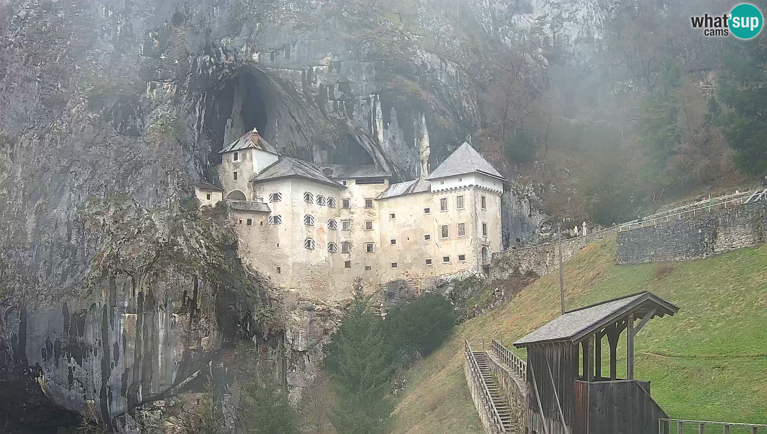 Live Webcam Predjamski grad – Predjama Castle – Postojna – Slovenia