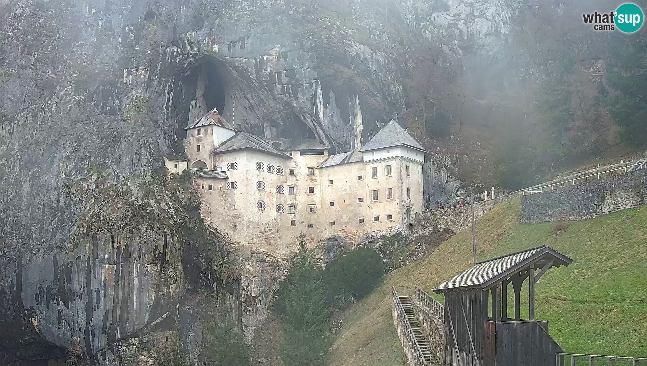 Live Webcam Predjamski grad – Predjama Castle – Postojna – Slovenia