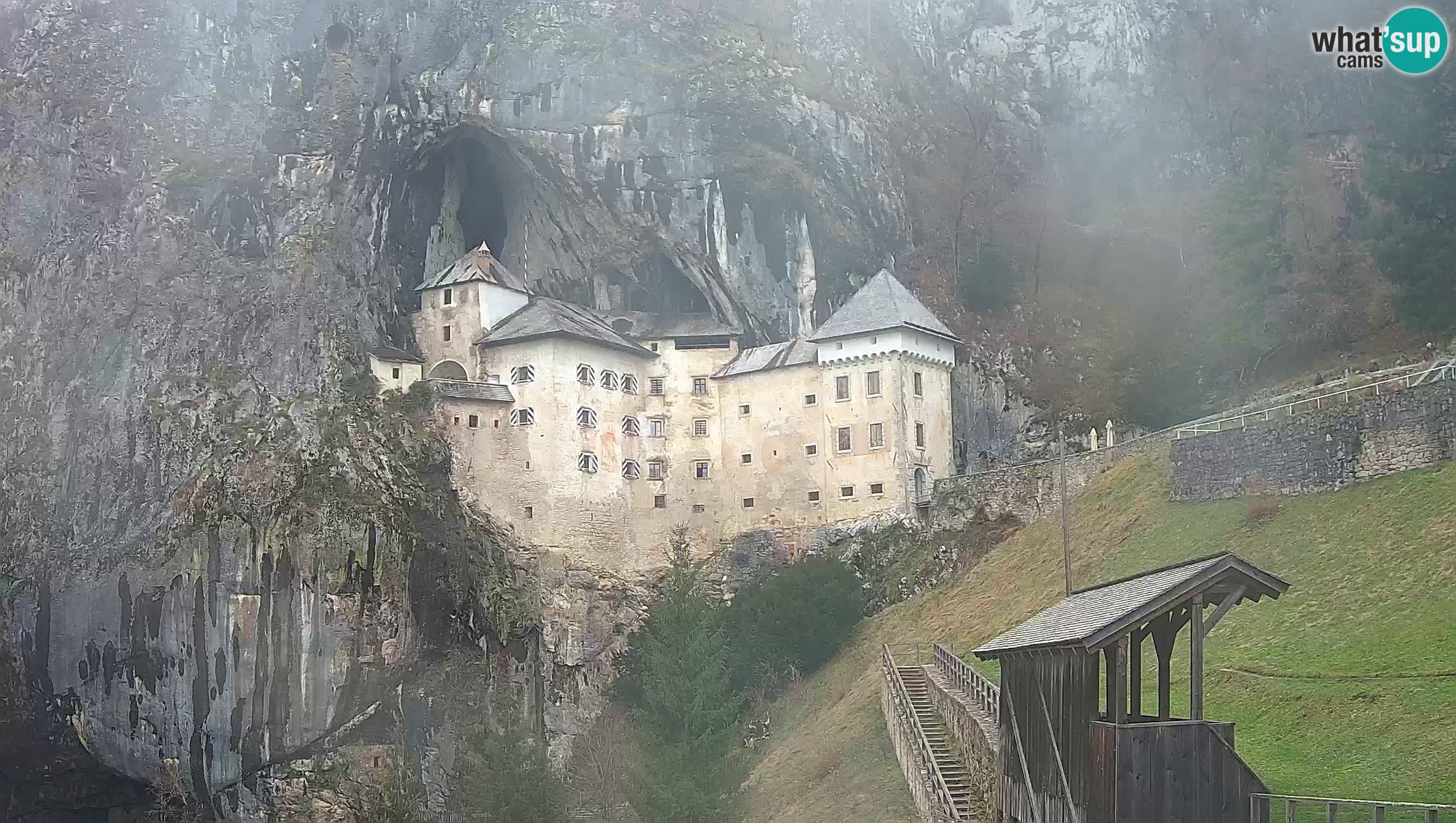 Live Webcam Castello di Predjama – Postumia – Slovenia