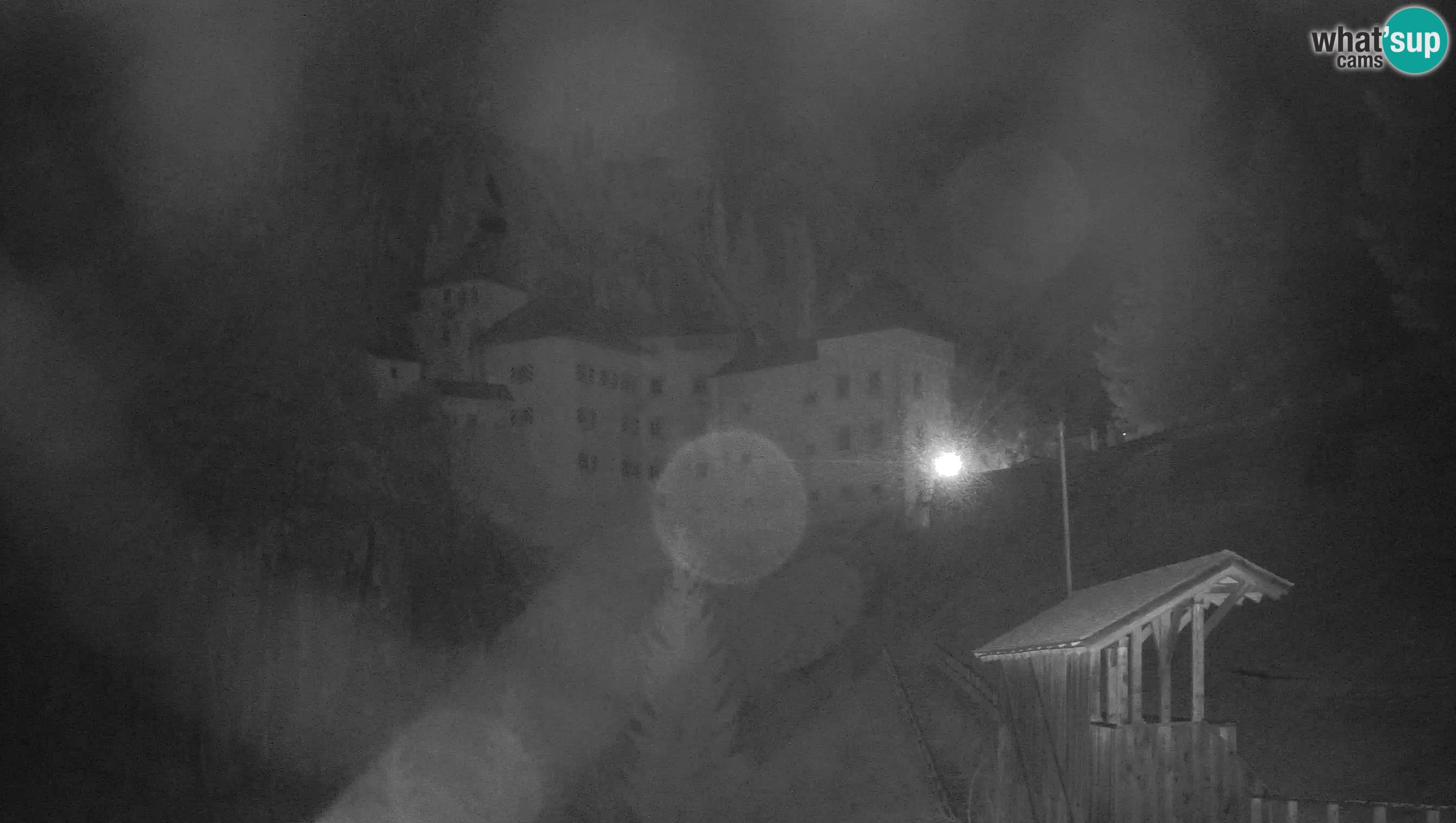 Web kamera Predjamski dvorac – Postojna – Slovenija