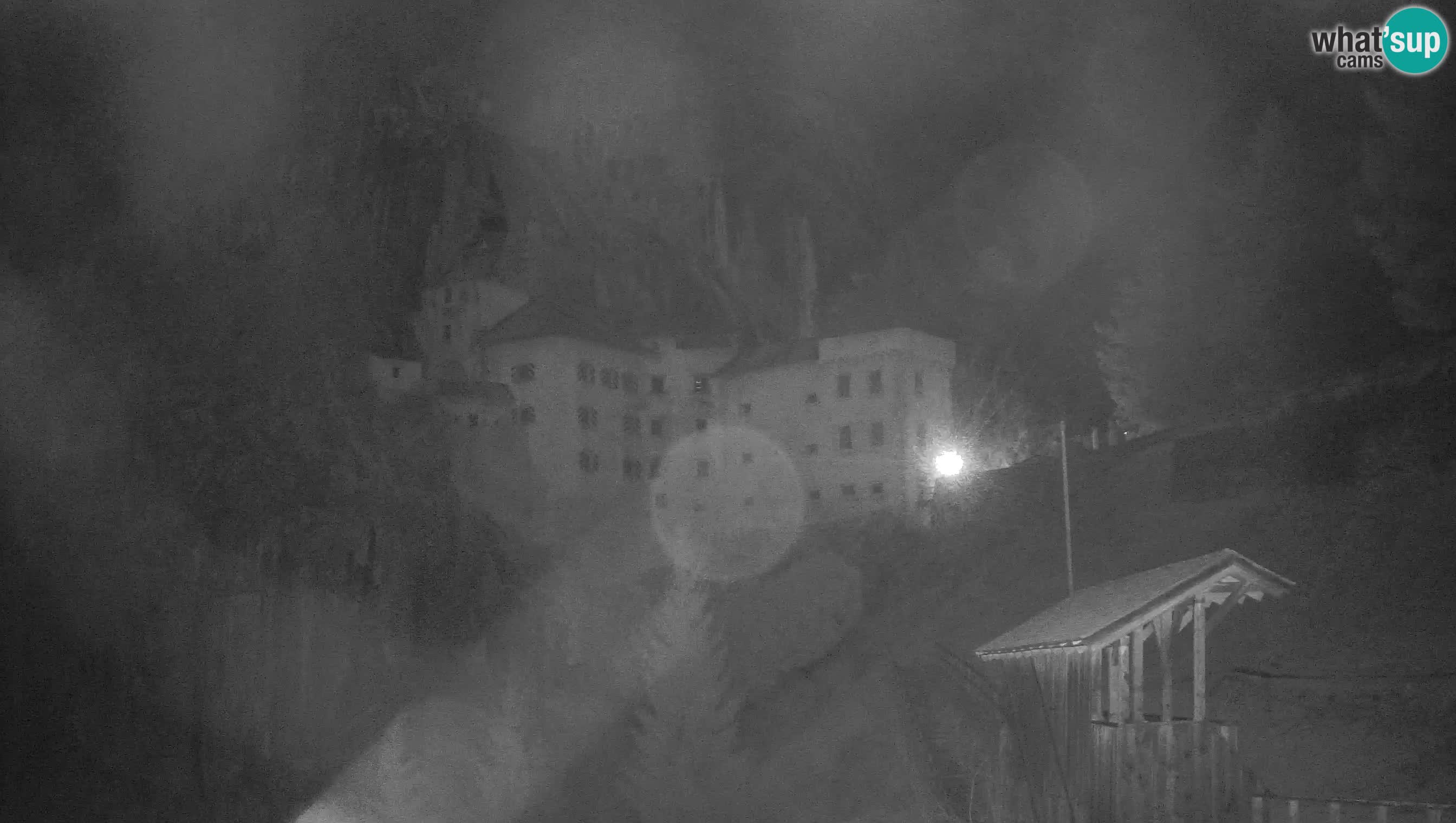 Live Webcam Grad Predjama – Château de Predjama – Postojna – Slovénie