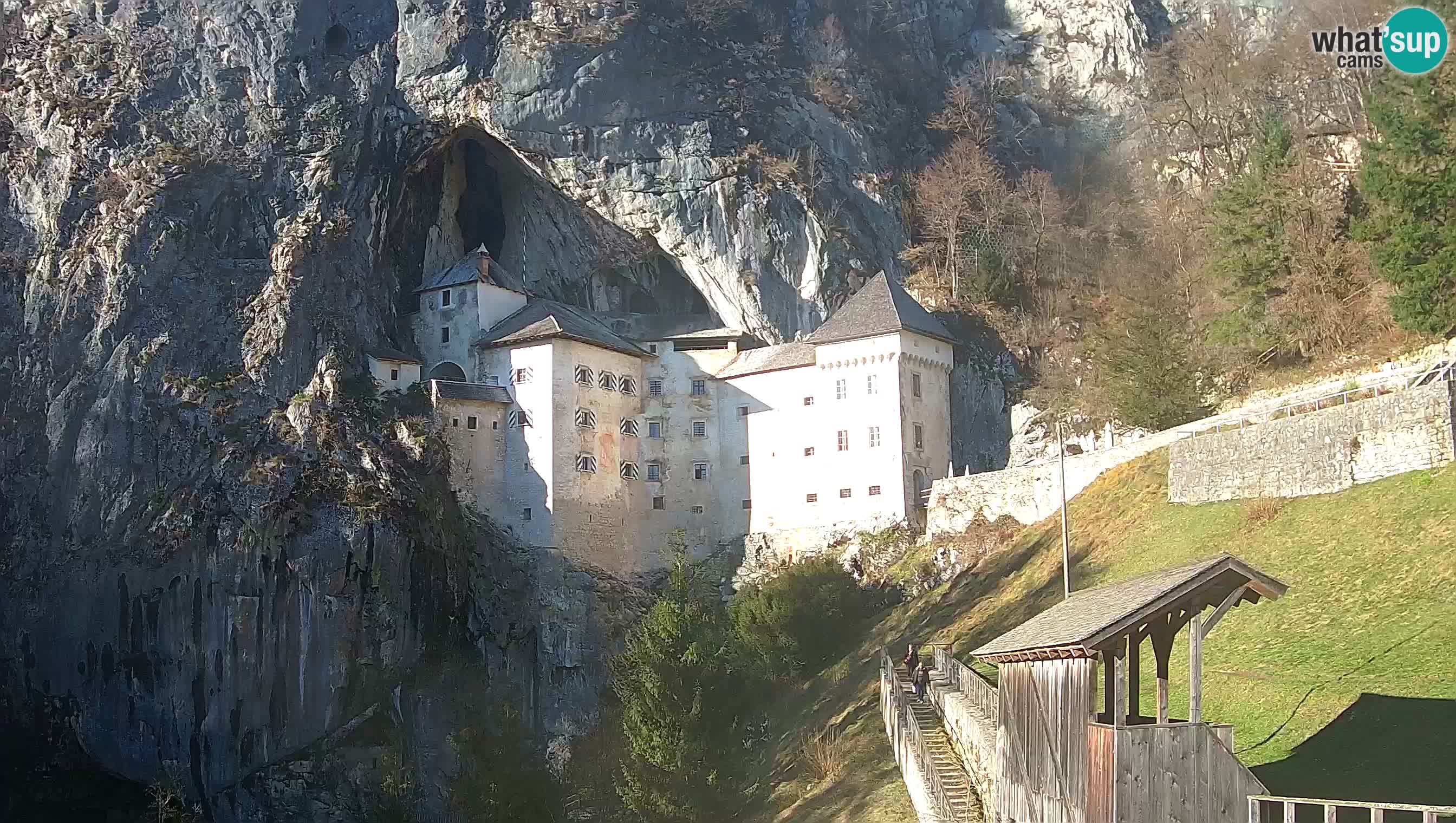 Live Webcam Castello di Predjama – Postumia – Slovenia