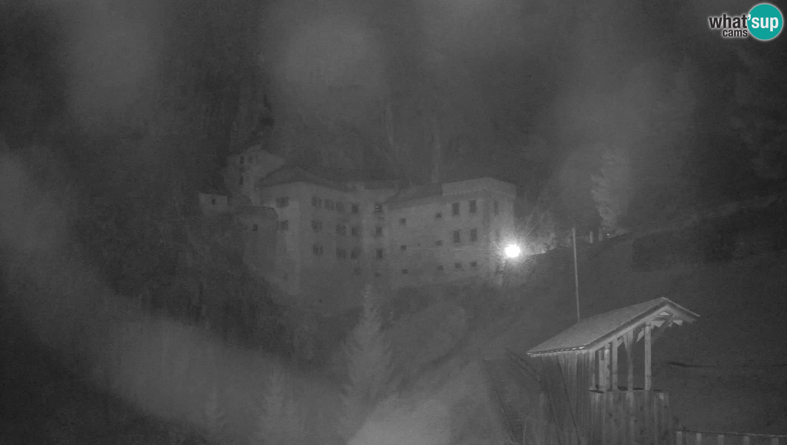 Live Webcam Grad Predjama – Château de Predjama – Postojna – Slovénie