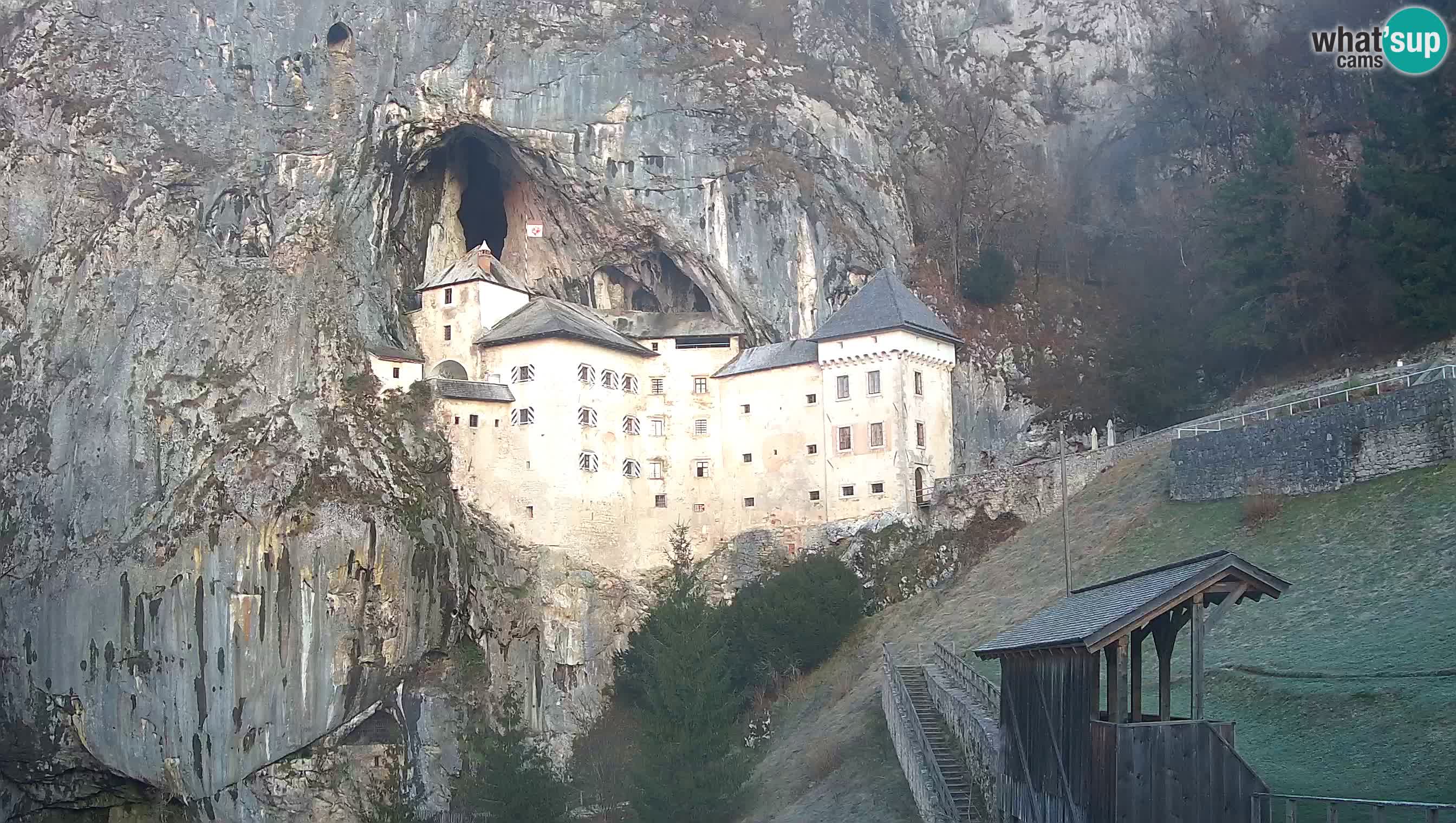 Live Webcam Castello di Predjama – Postumia – Slovenia