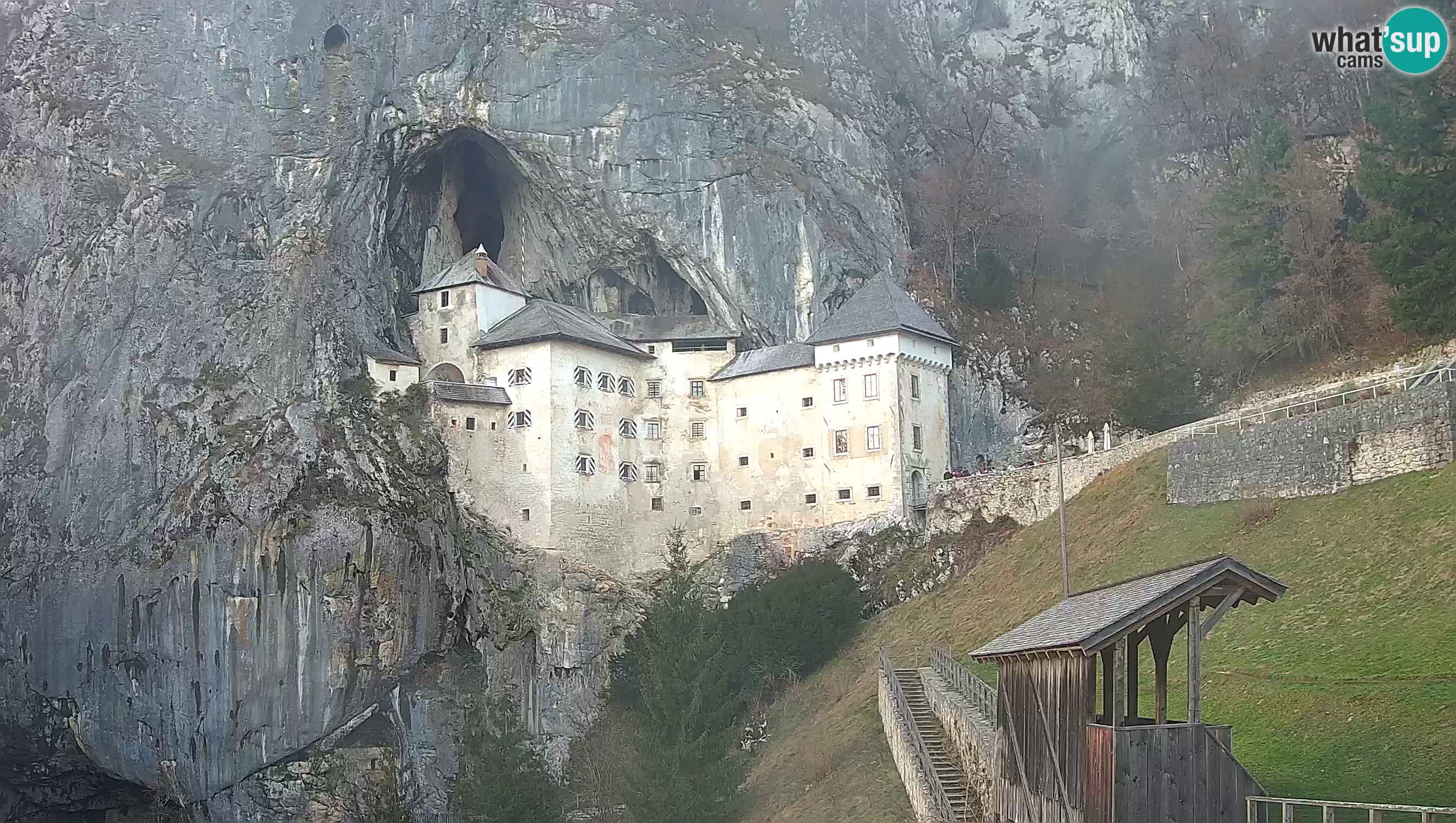Live Webcam Castello di Predjama – Postumia – Slovenia