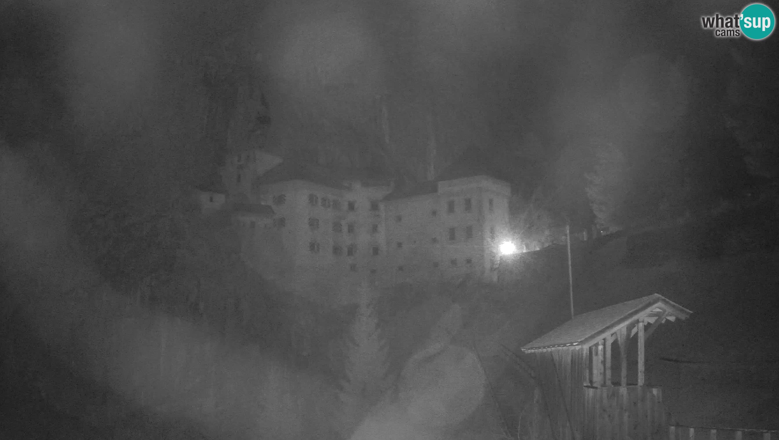 Live Webcam Höhlenburg Predjama – Postojna – Slowenien