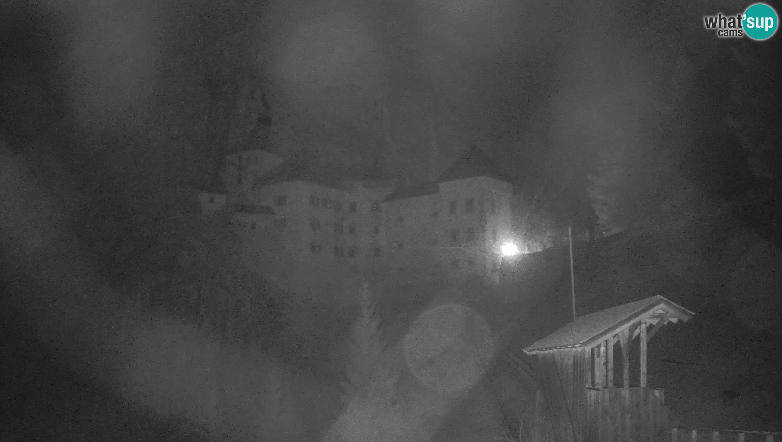 Live Webcam Grad Predjama – Château de Predjama – Postojna – Slovénie