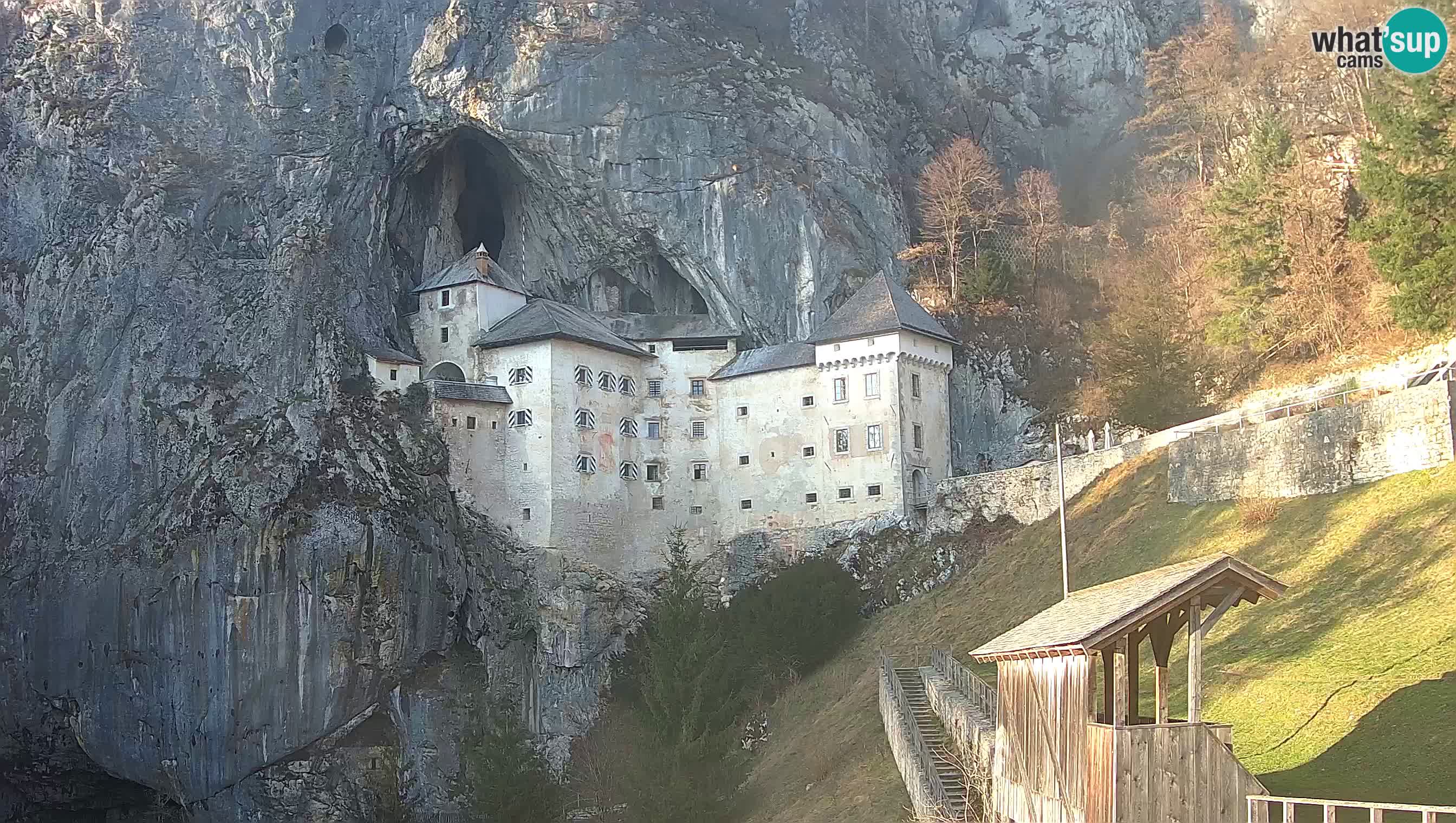 Camera en vivo Castillo de Predjama – Postojna – Eslovenia