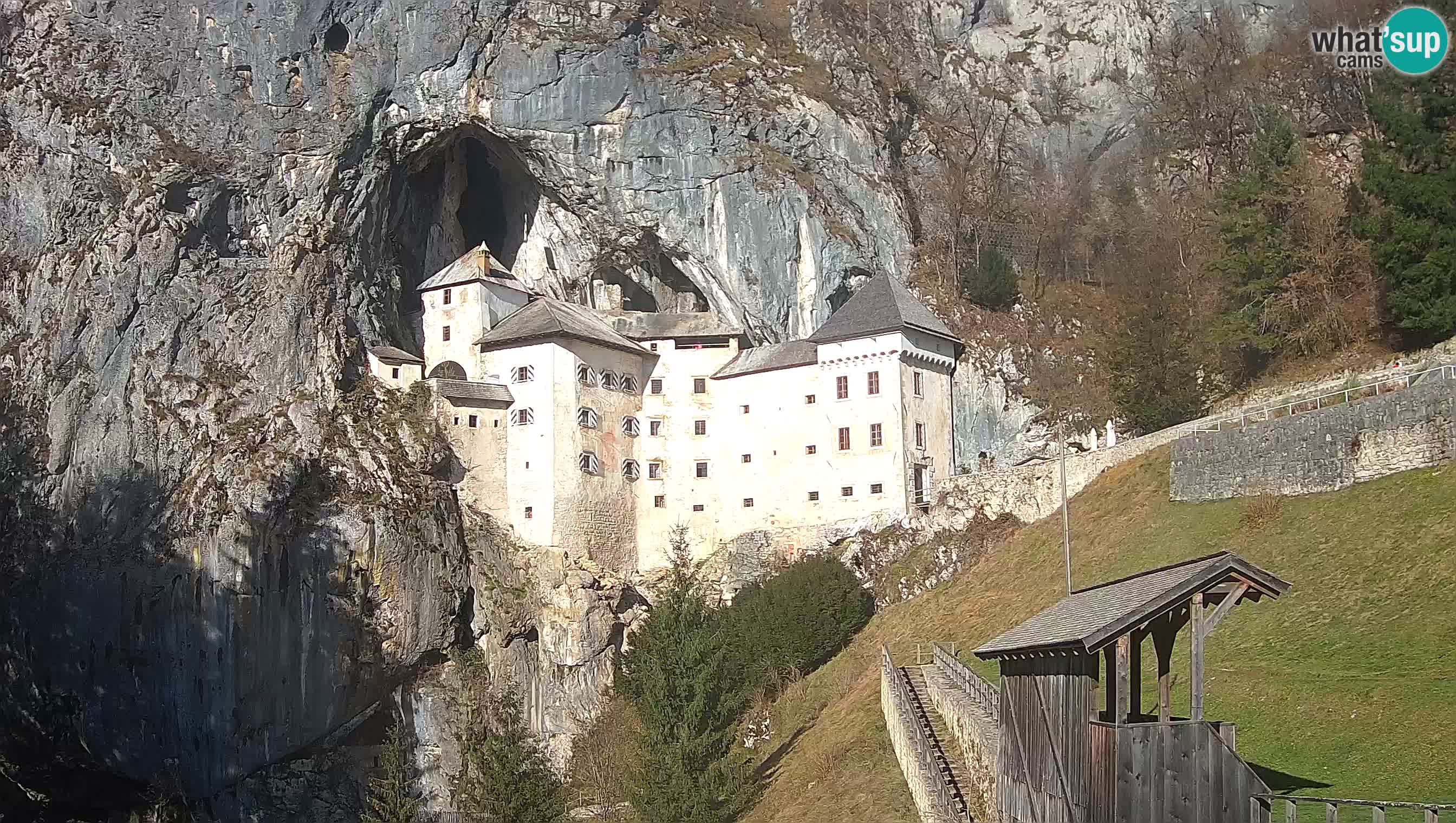 Live Webcam Castello di Predjama – Postumia – Slovenia