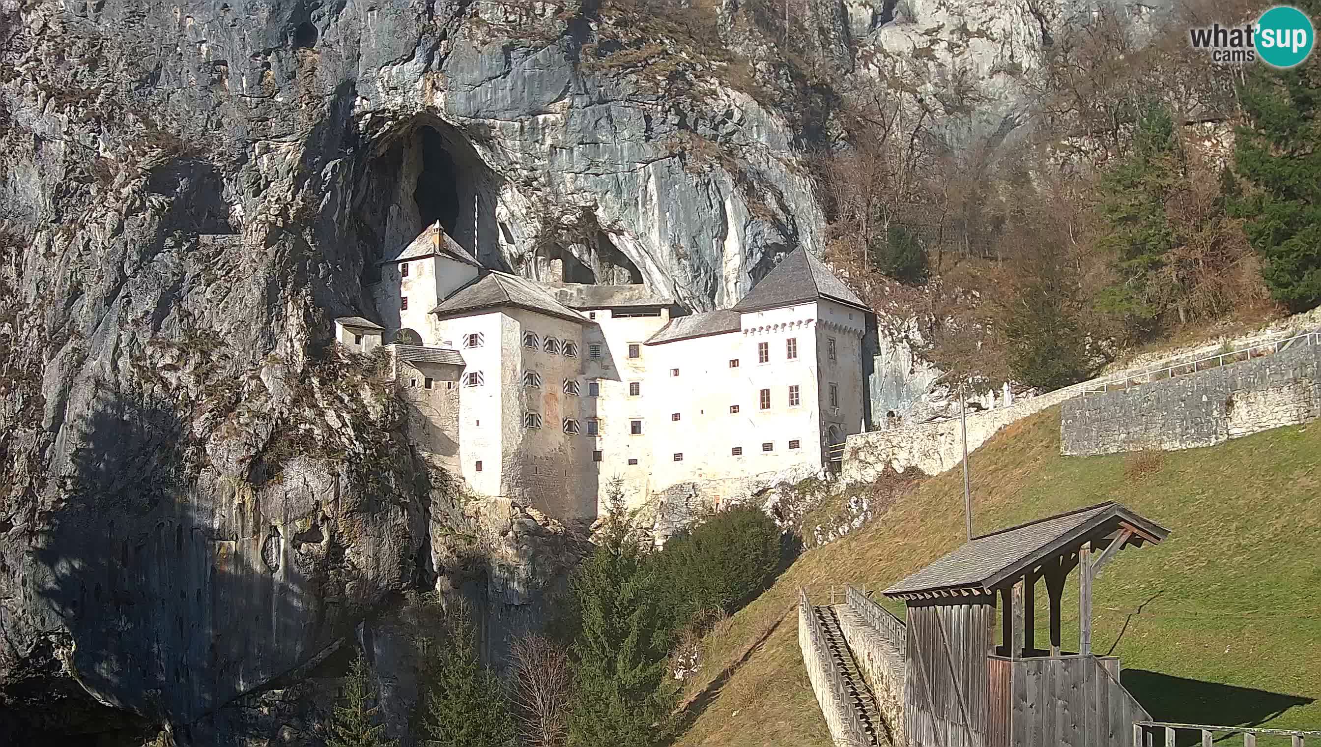 Live Webcam Castello di Predjama – Postumia – Slovenia