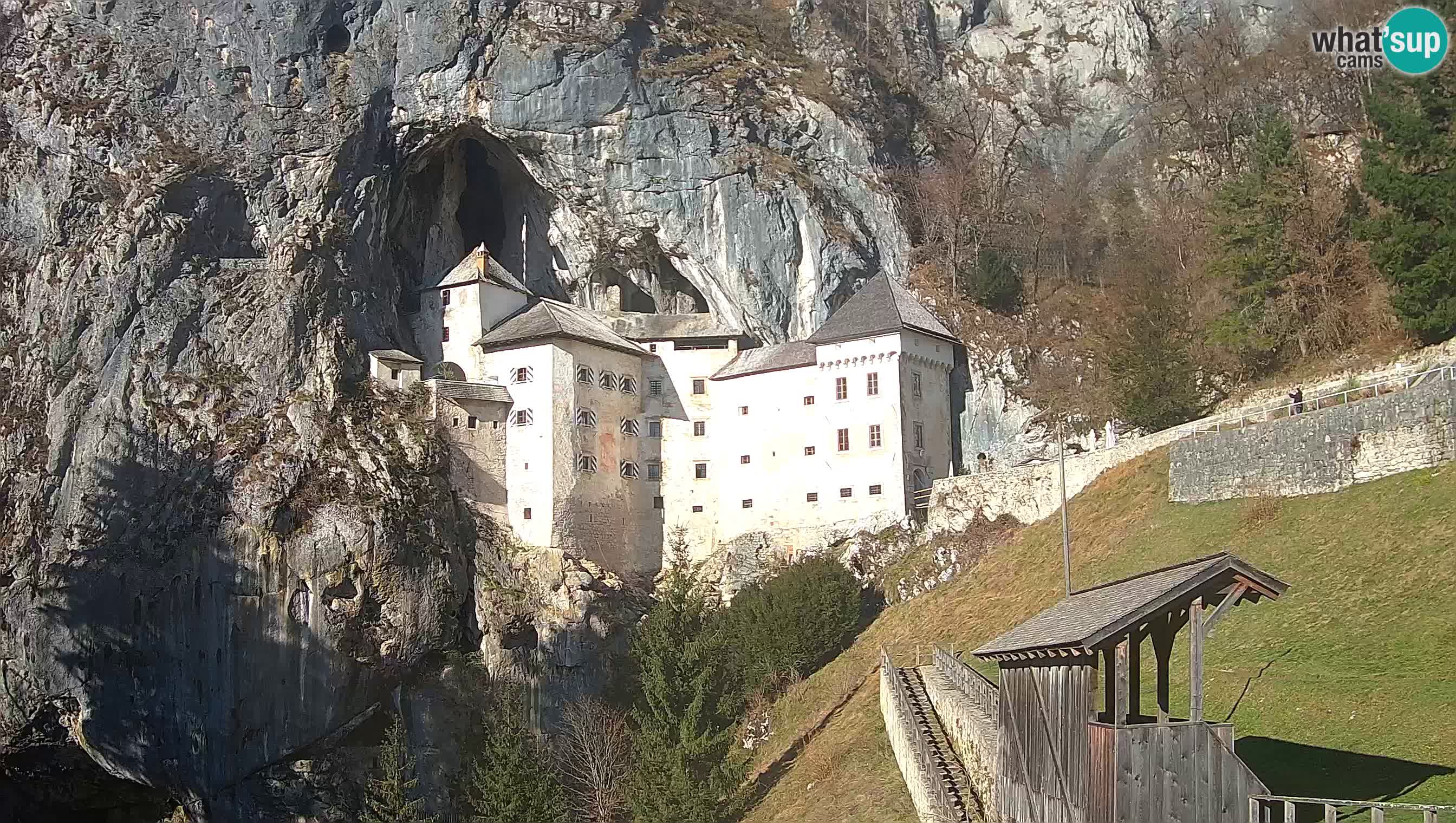 Live Webcam Castello di Predjama – Postumia – Slovenia