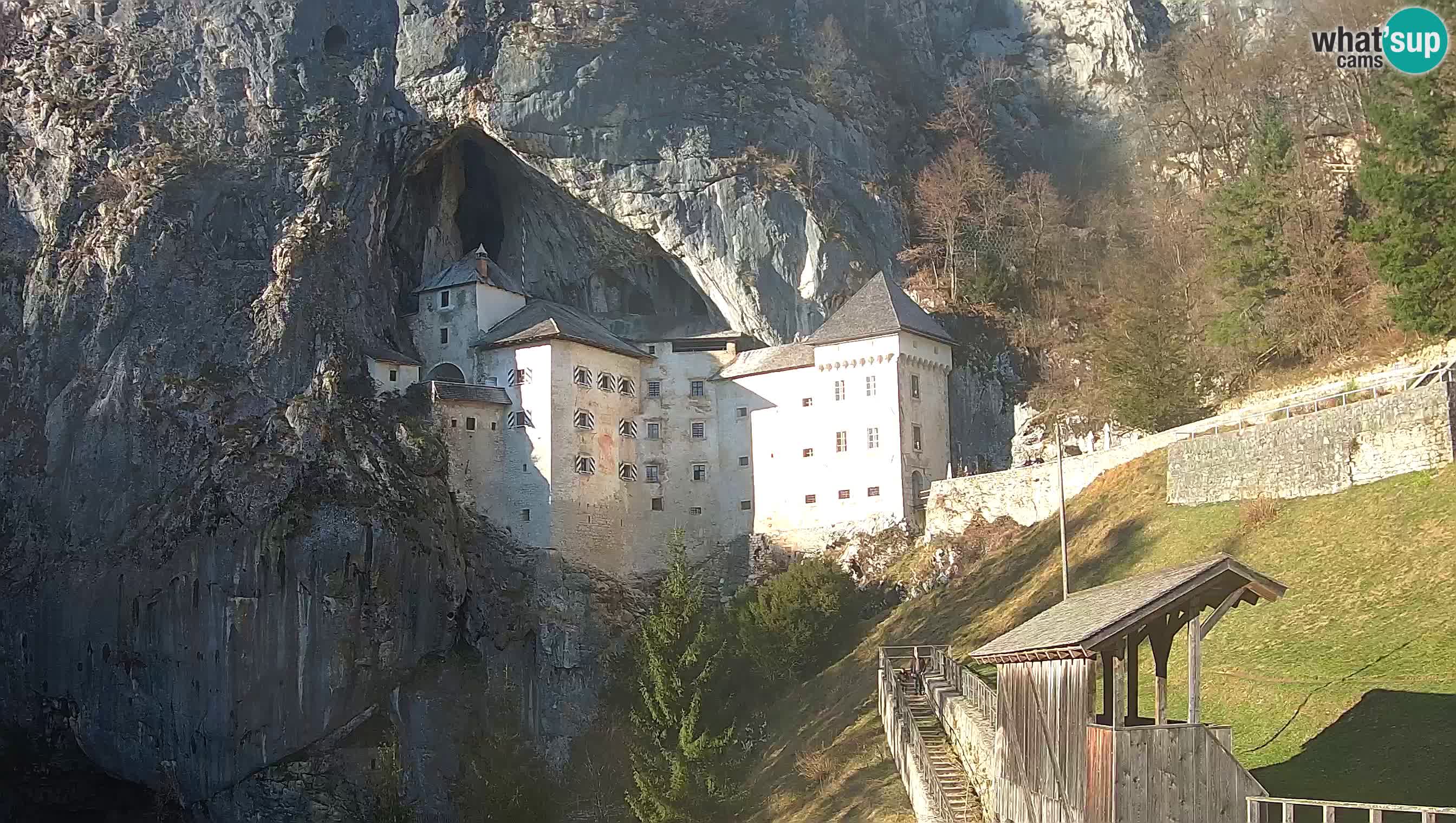 Live Webcam Castello di Predjama – Postumia – Slovenia
