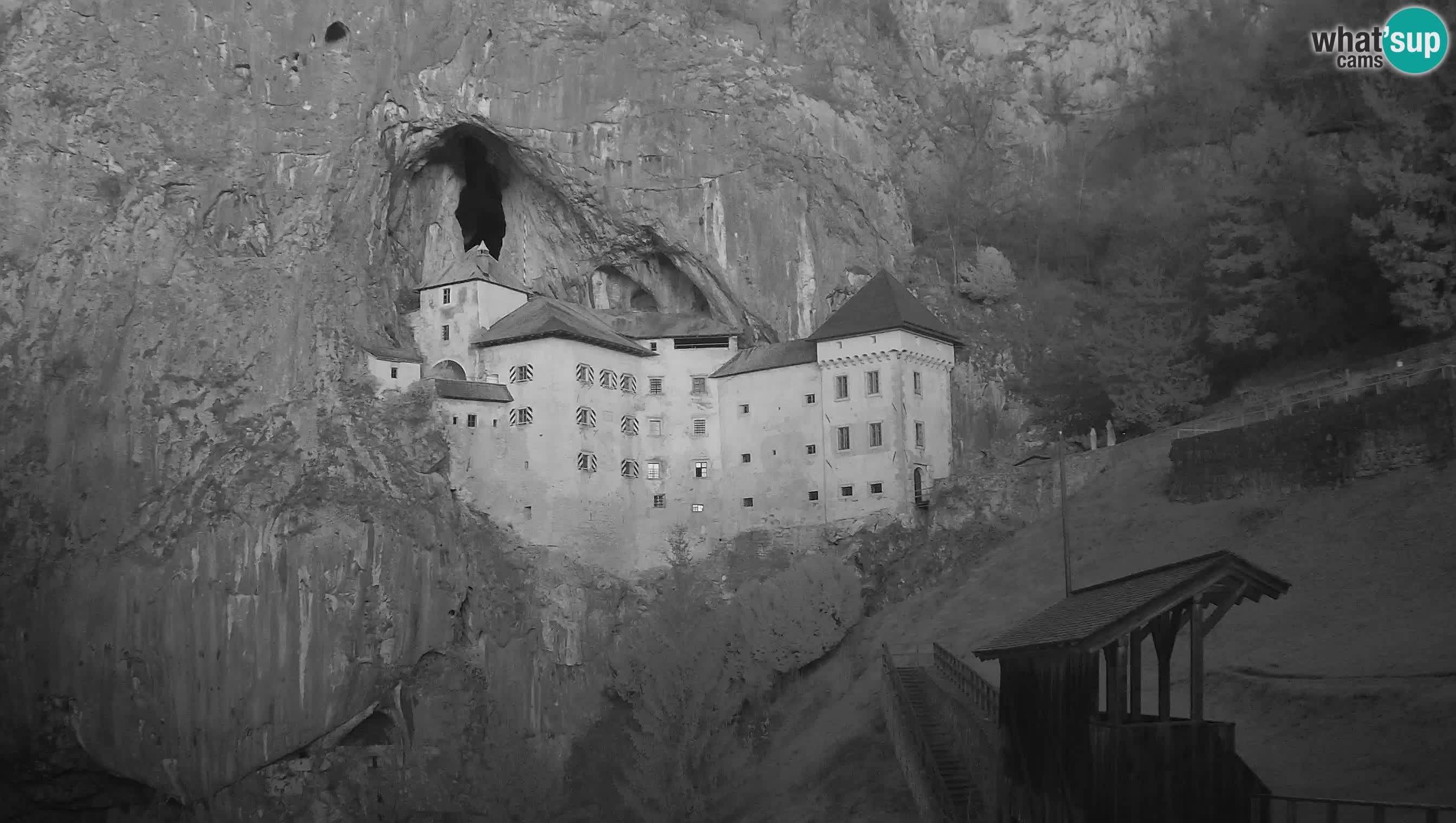 Live Webcam Grad Predjama – Château de Predjama – Postojna – Slovénie