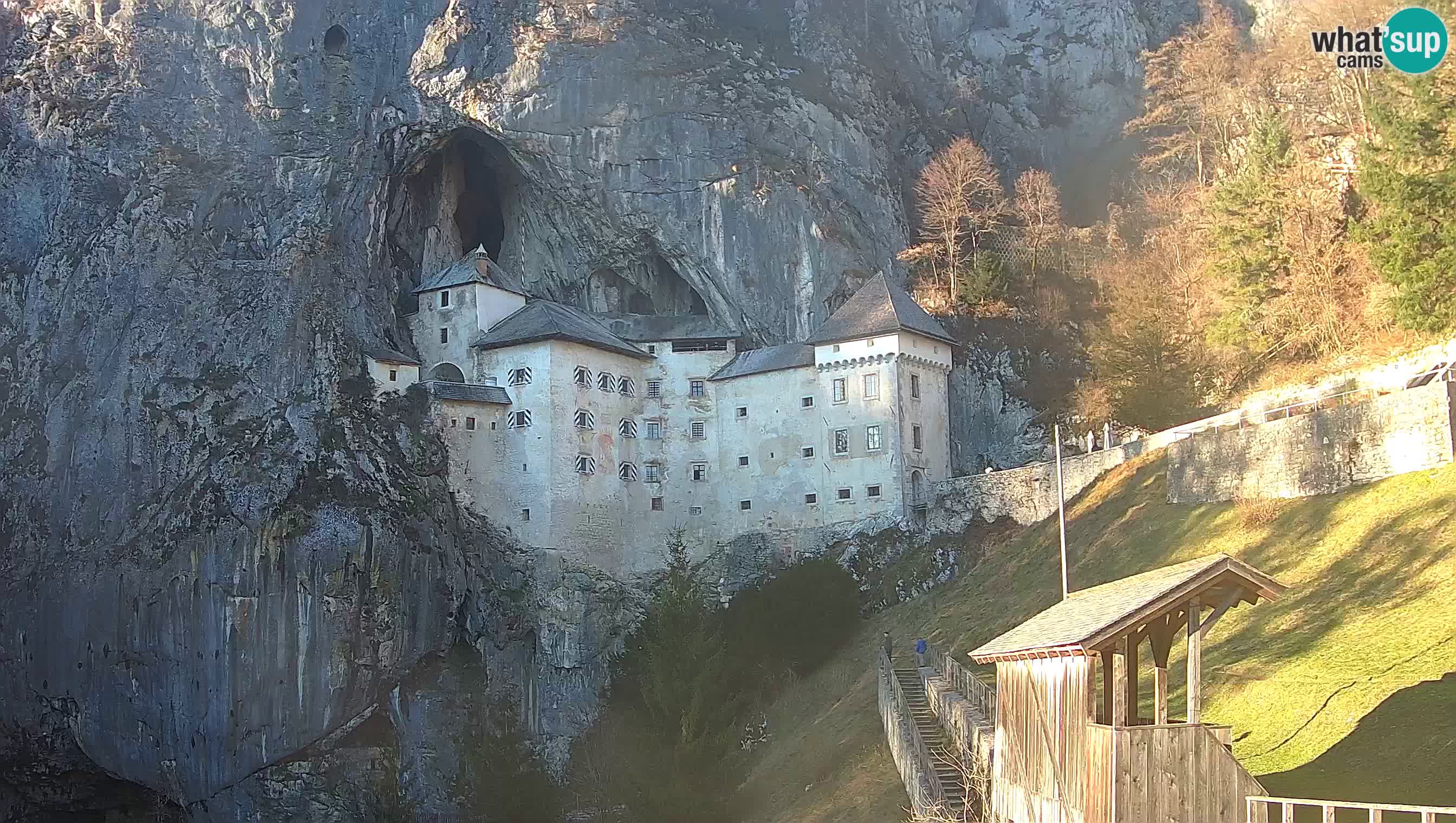 Live Webcam Castello di Predjama – Postumia – Slovenia