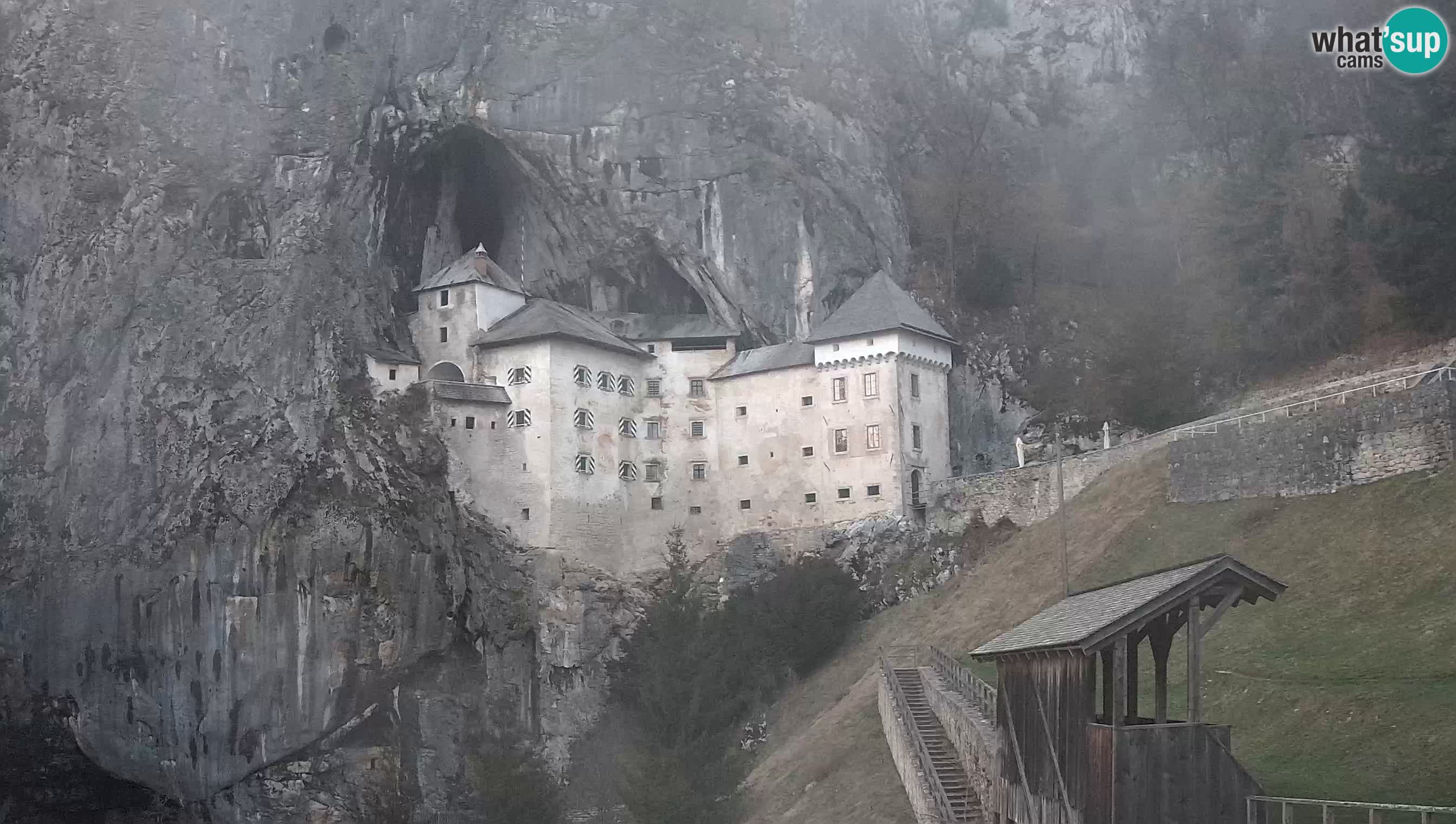 Live Webcam Castello di Predjama – Postumia – Slovenia