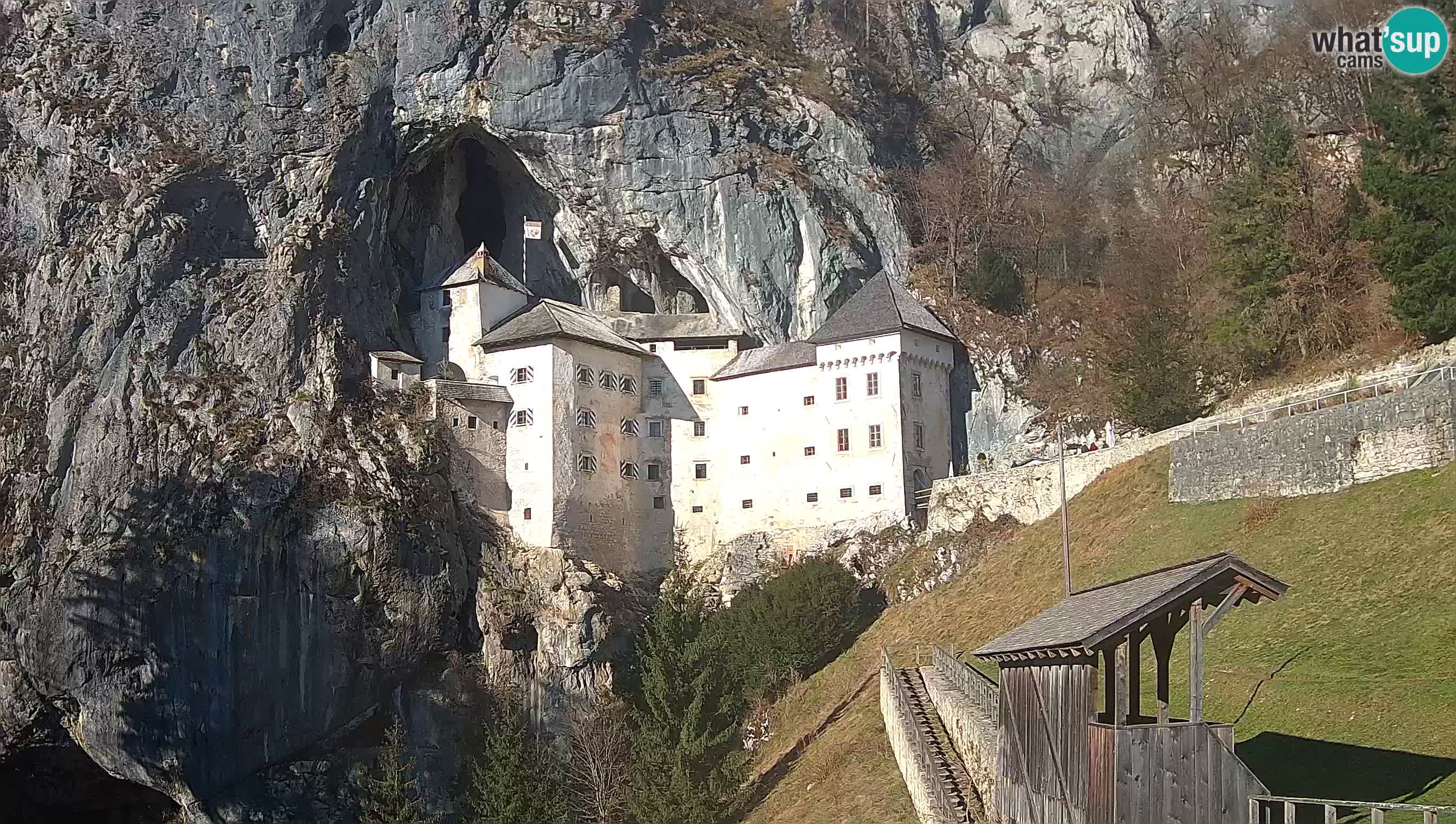 Live Webcam Castello di Predjama – Postumia – Slovenia
