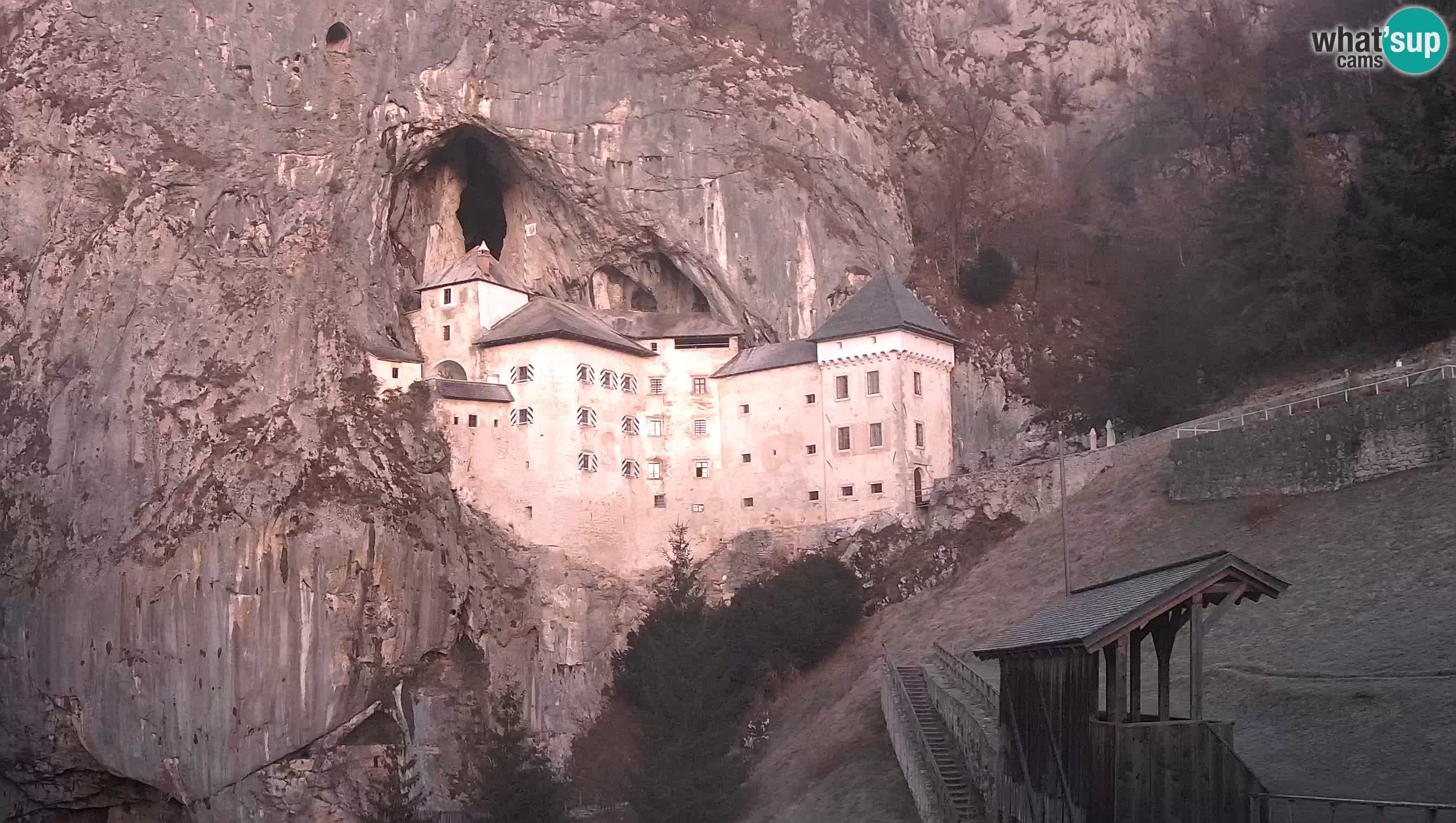 Predjama Castle