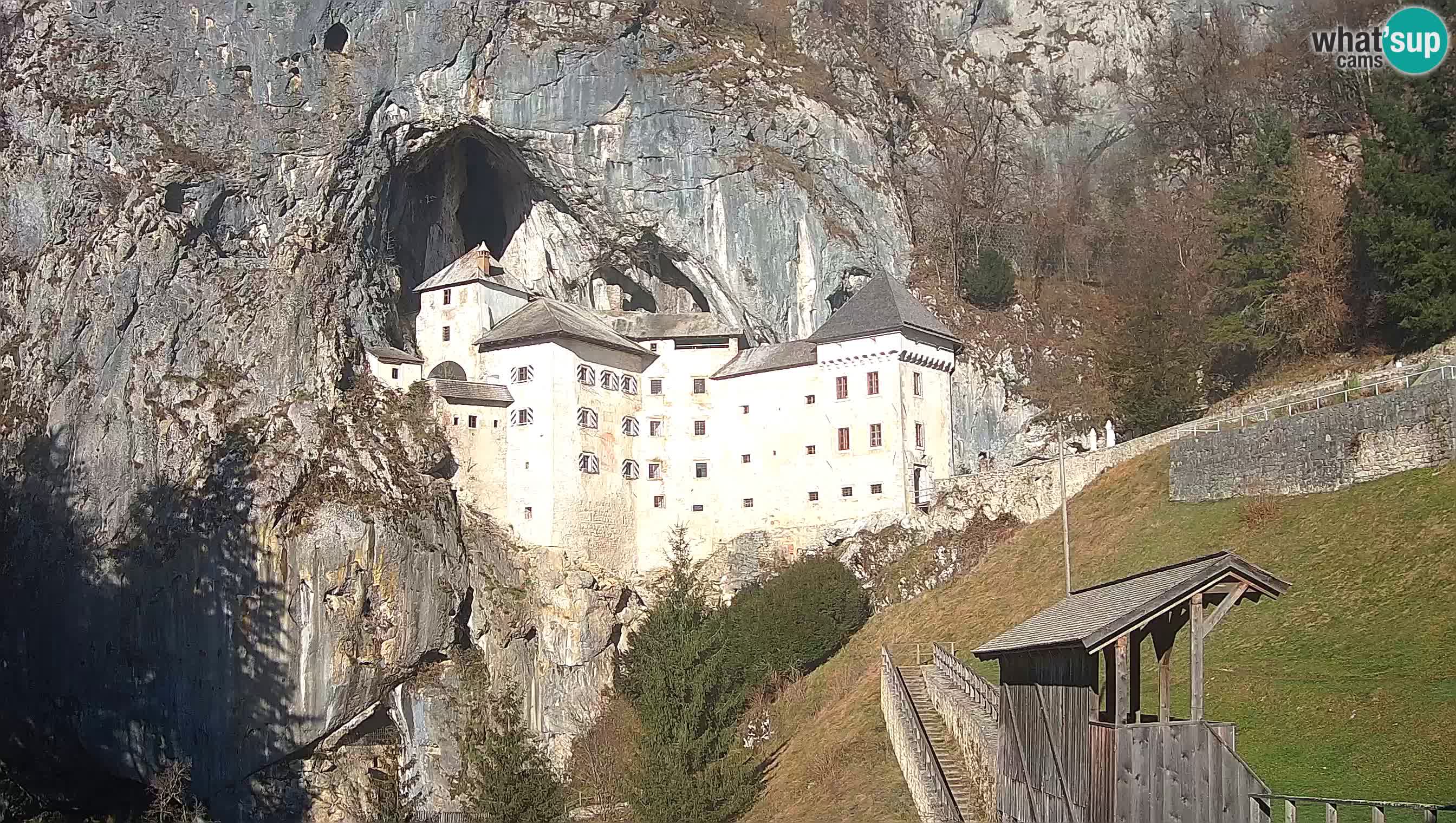 Live Webcam Predjamski grad – Predjama Castle – Postojna – Slovenia