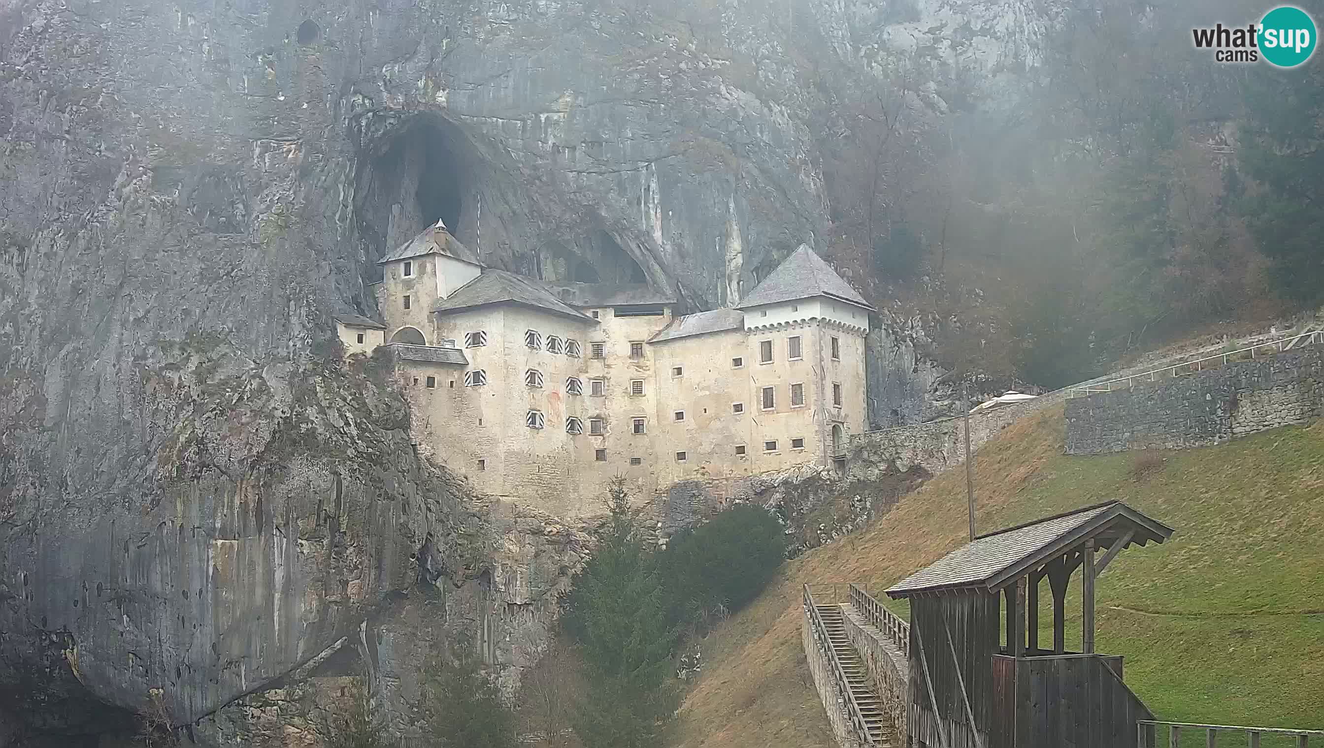 Live Webcam Predjamski grad – Predjama Castle – Postojna – Slovenia