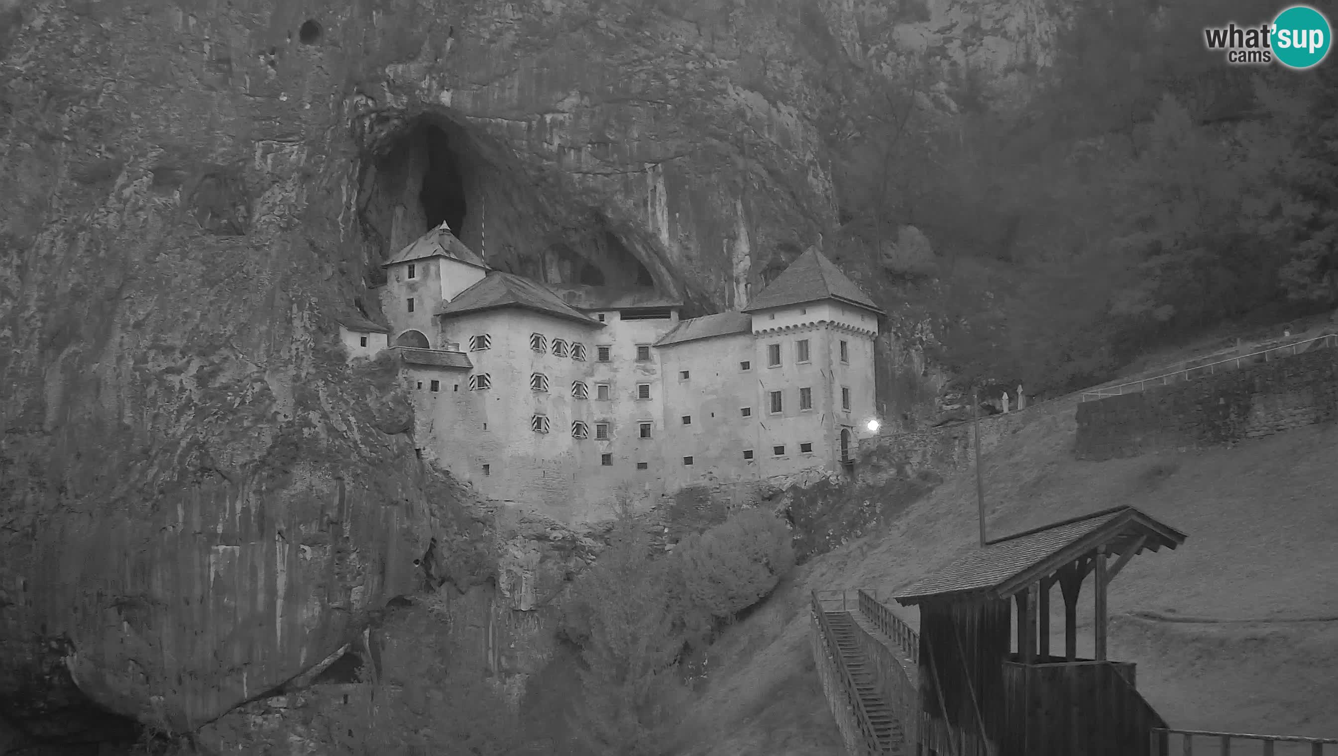 Live Webcam Castello di Predjama – Postumia – Slovenia