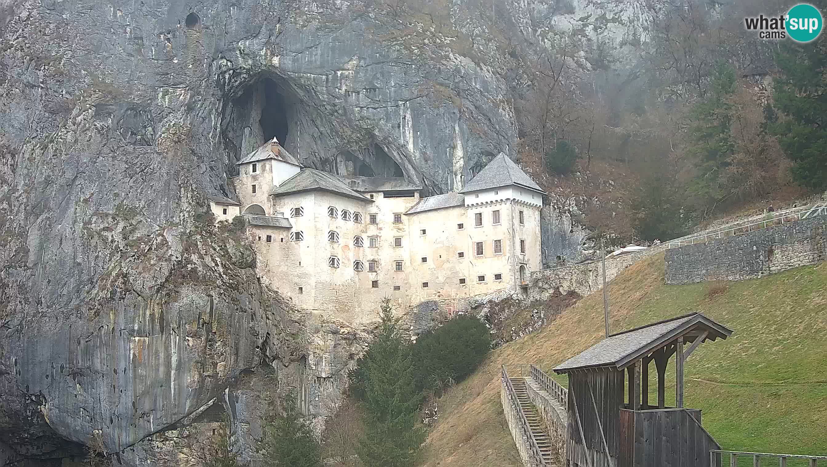 Live Webcam Predjamski grad – Predjama Castle – Postojna – Slovenia