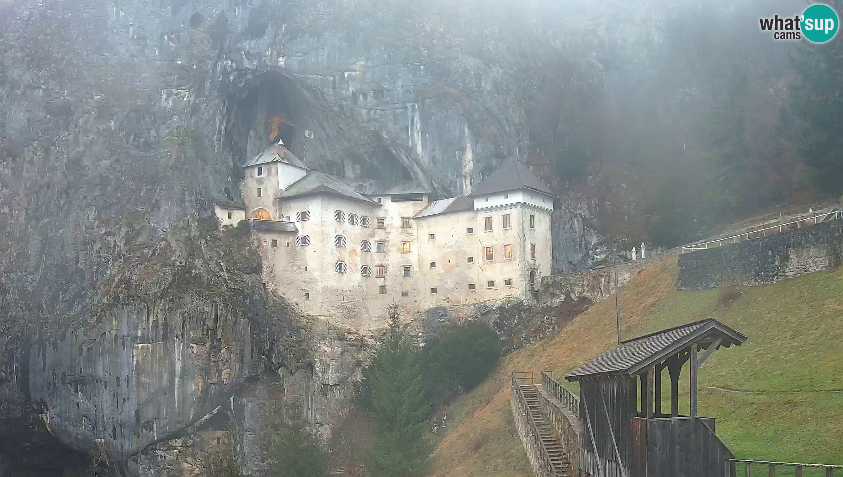 Live Webcam Castello di Predjama – Postumia – Slovenia