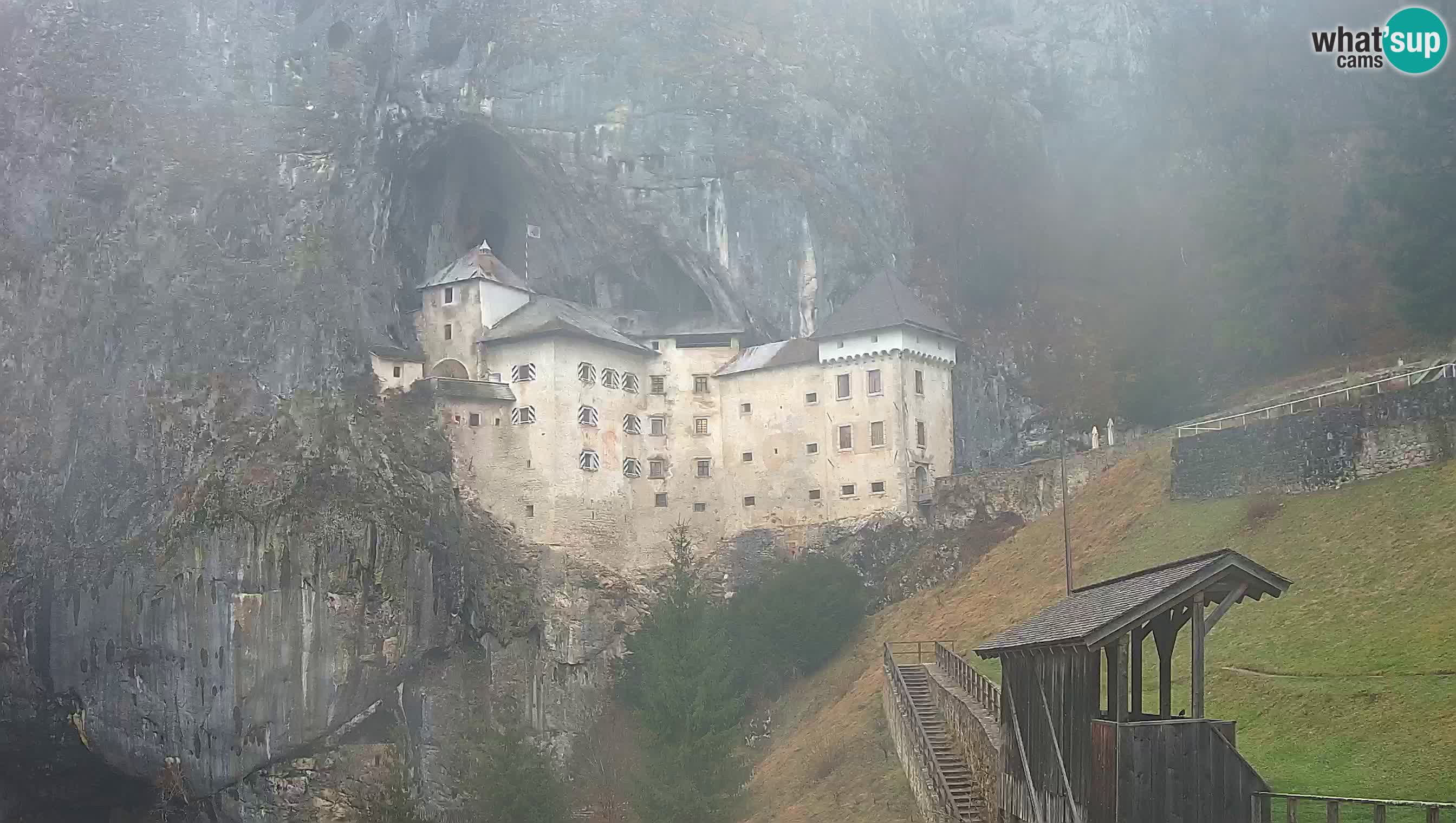 Live Webcam Höhlenburg Predjama – Postojna – Slowenien