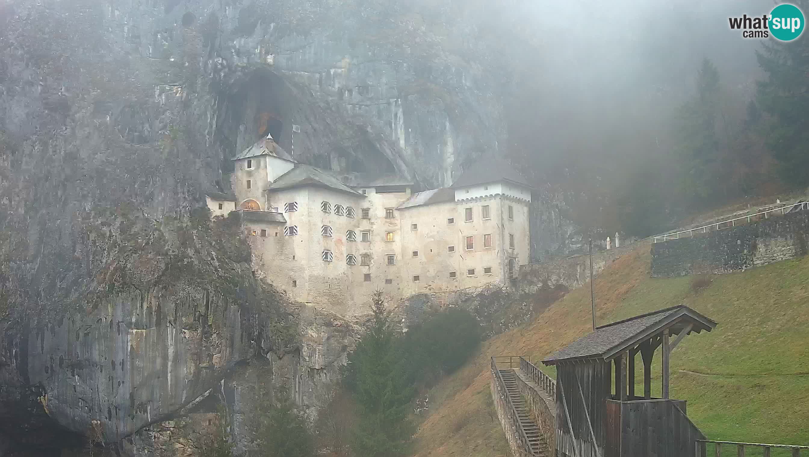 Live Webcam Grad Predjama – Château de Predjama – Postojna – Slovénie