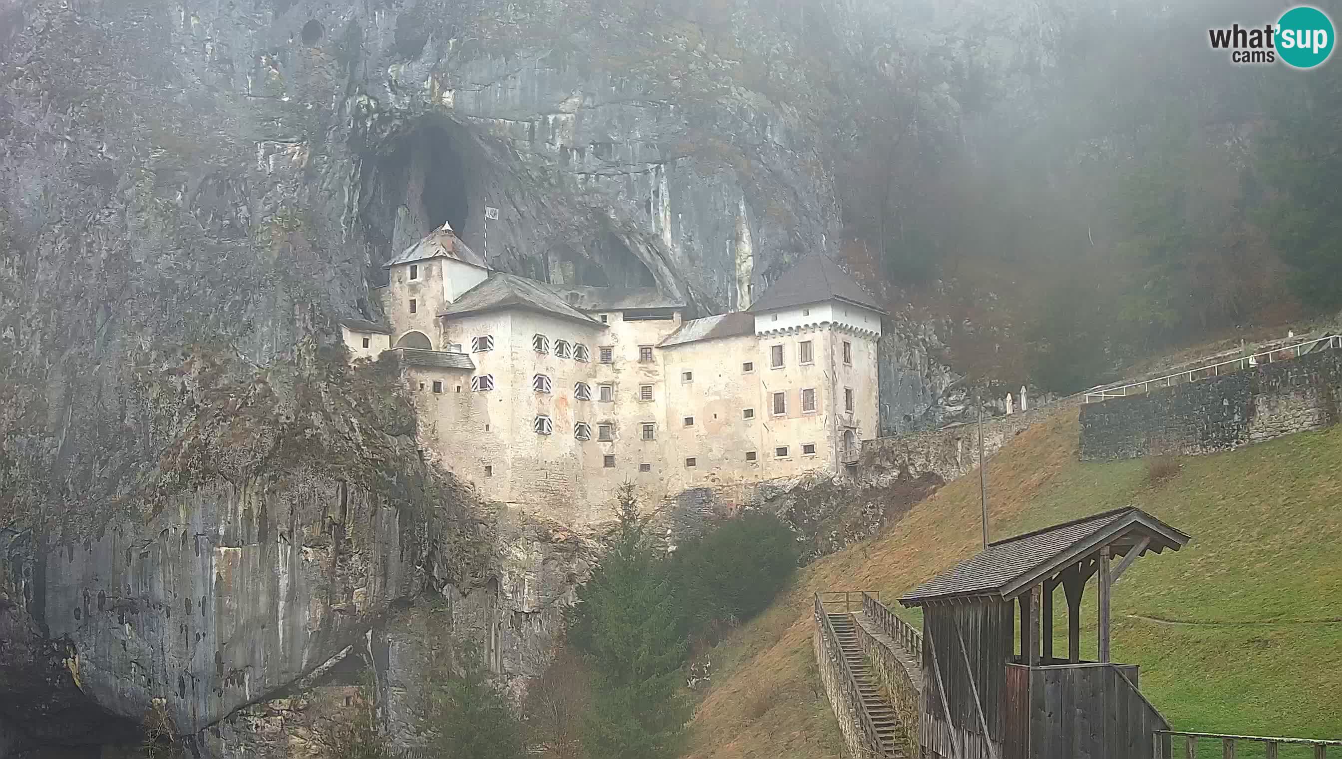 Live Webcam Predjamski grad – Predjama Castle – Postojna – Slovenia