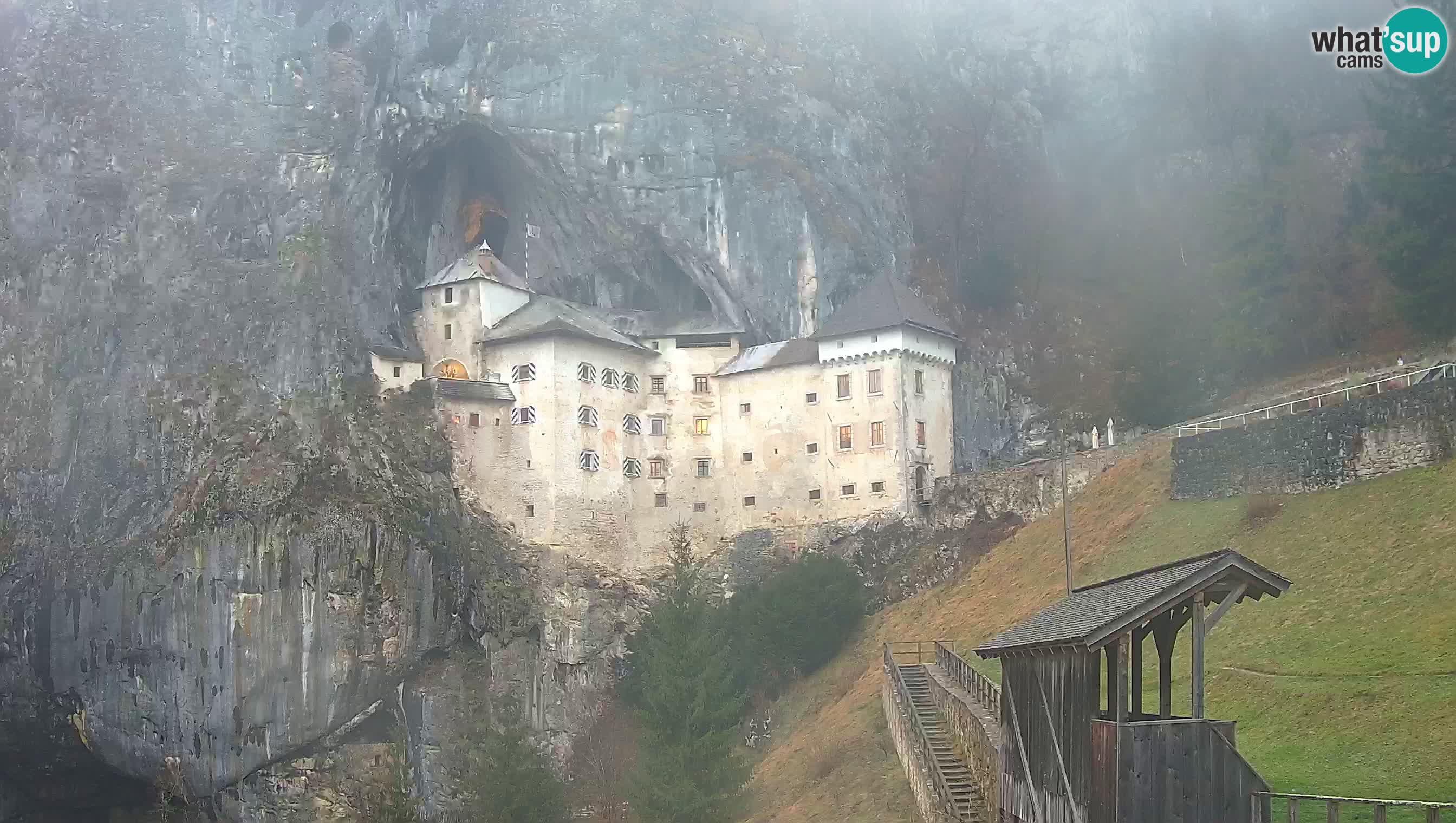 Live Webcam Predjamski grad – Predjama Castle – Postojna – Slovenia