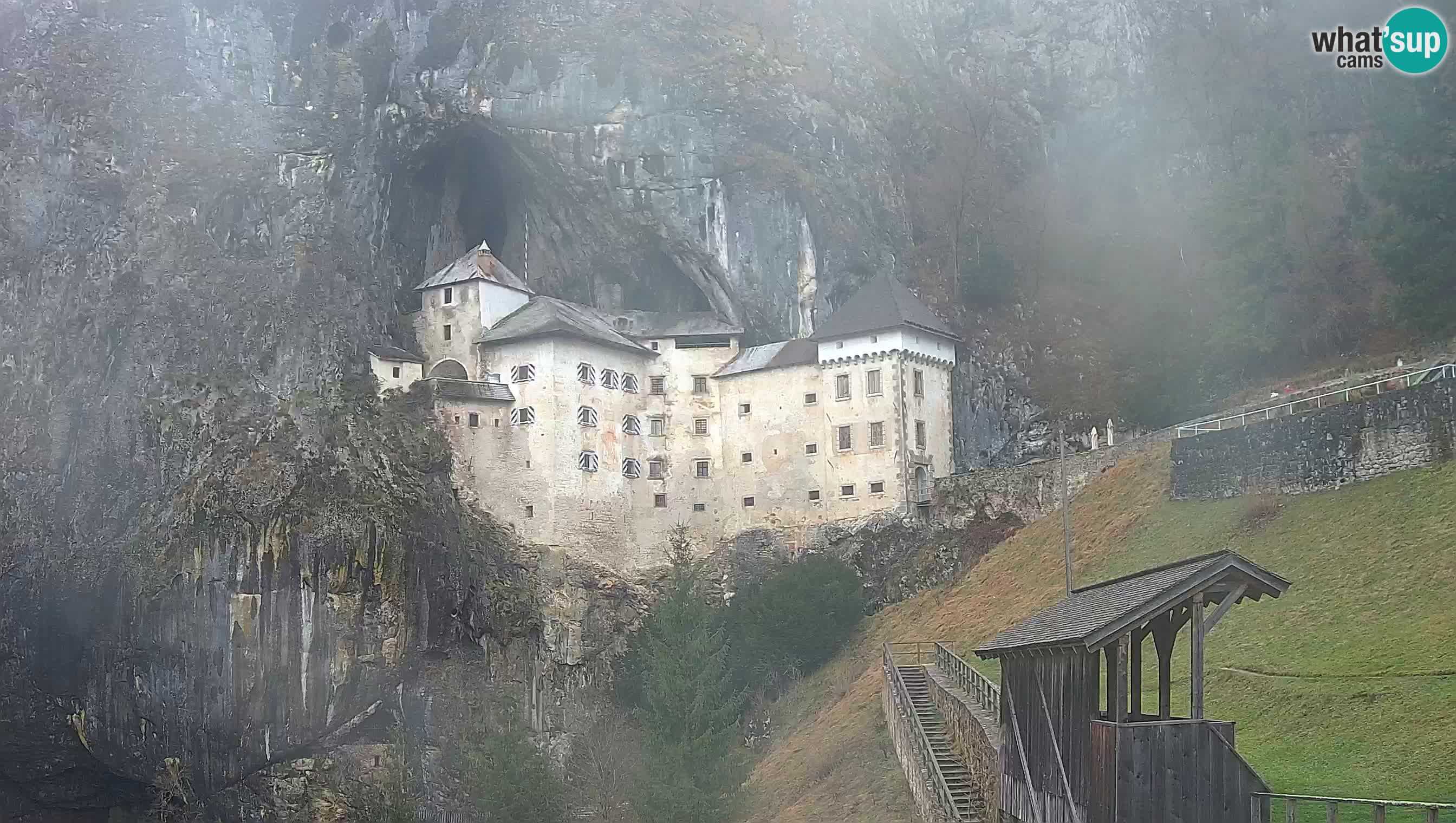 Live Webcam Höhlenburg Predjama – Postojna – Slowenien