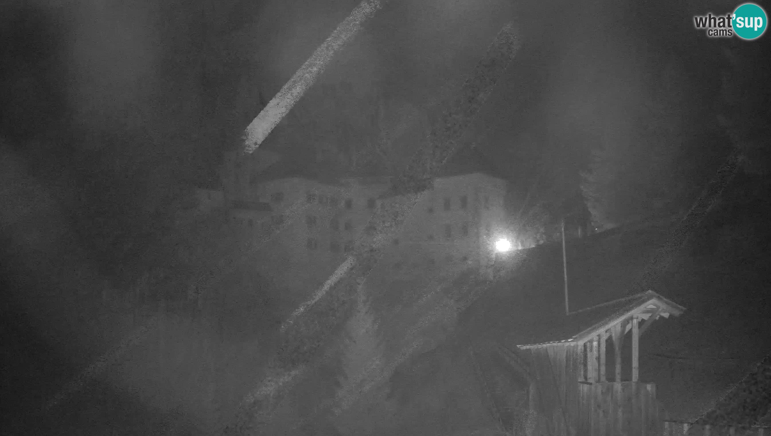 Live Webcam Grad Predjama – Château de Predjama – Postojna – Slovénie